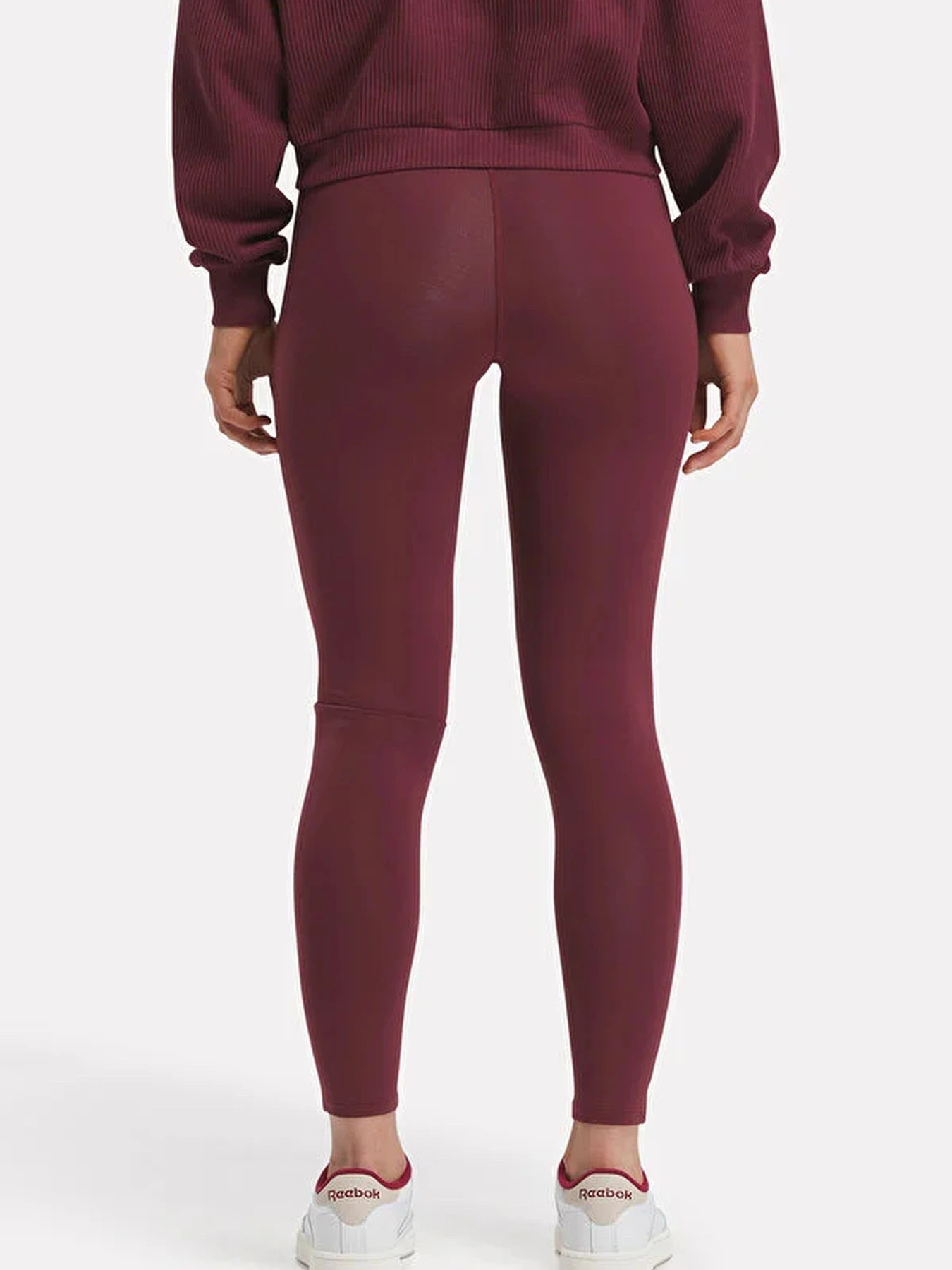 Брюки Reebok модель IL2386 Брюки Reebok модель IL2386 Фото
