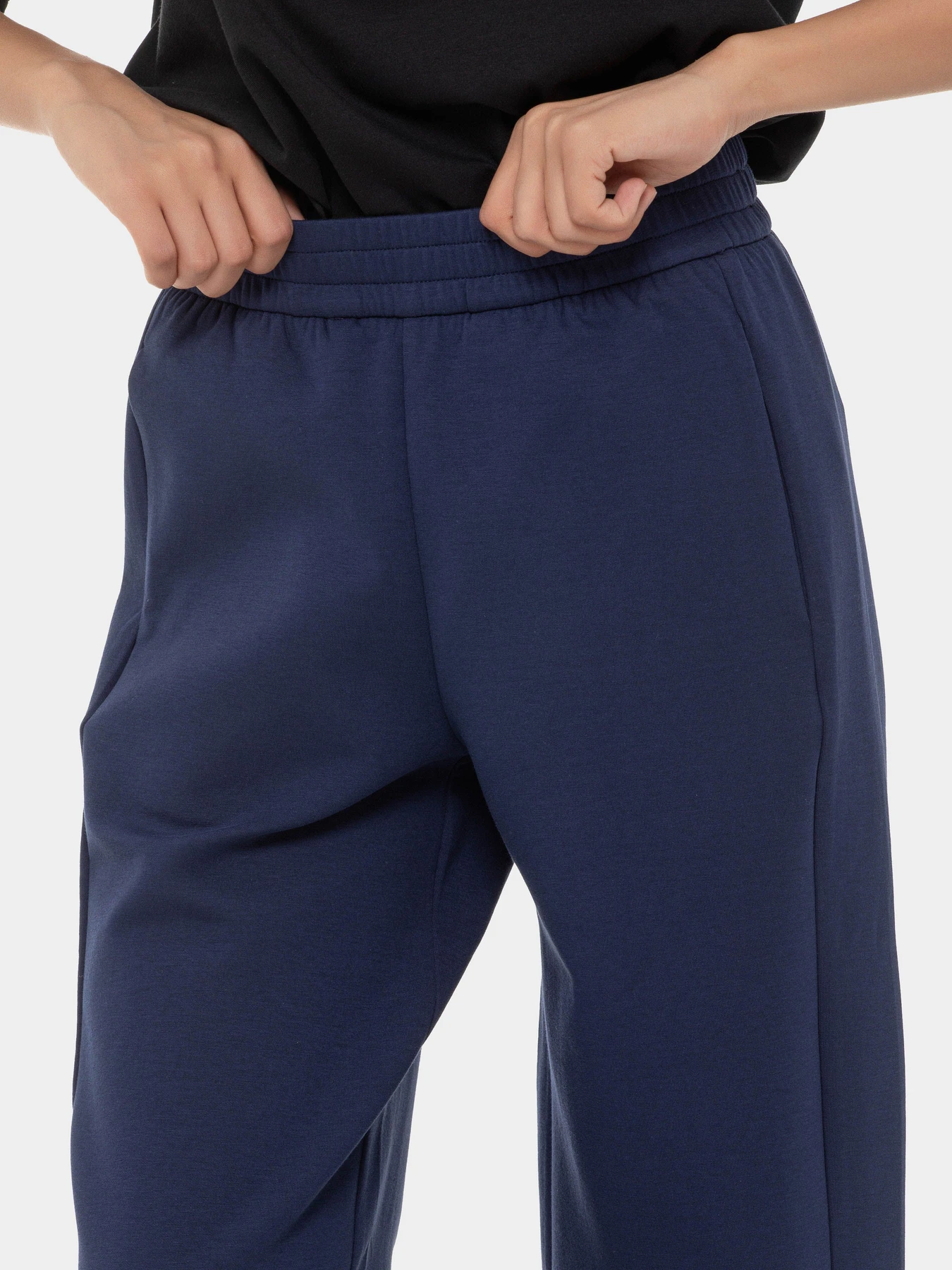Брюки Emporio Armani модель 6D2P6E-1JHSZ-0917 Брюки Emporio Armani модель 6D2P6E-1JHSZ-0917 Фото