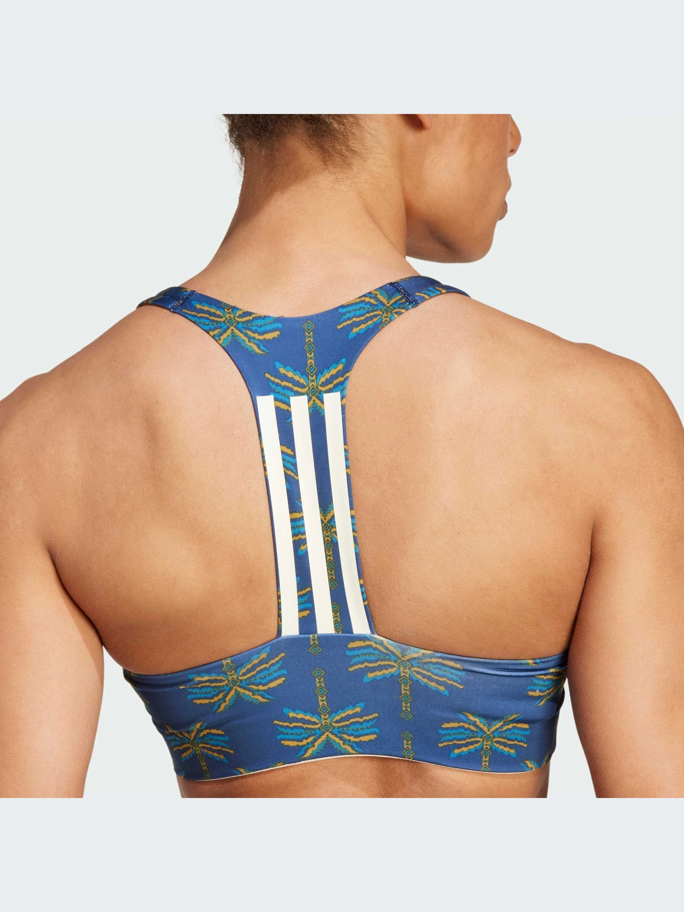 Футболки и поло Adidas модель JE4030-KZ Футболки и поло Adidas модель JE4030-KZ Фото