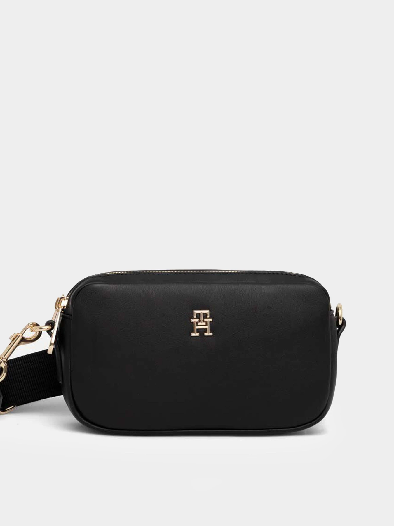 Сумки Tommy Hilfiger модель AW0AW16475-BDS Сумки Tommy Hilfiger модель AW0AW16475-BDS Фото