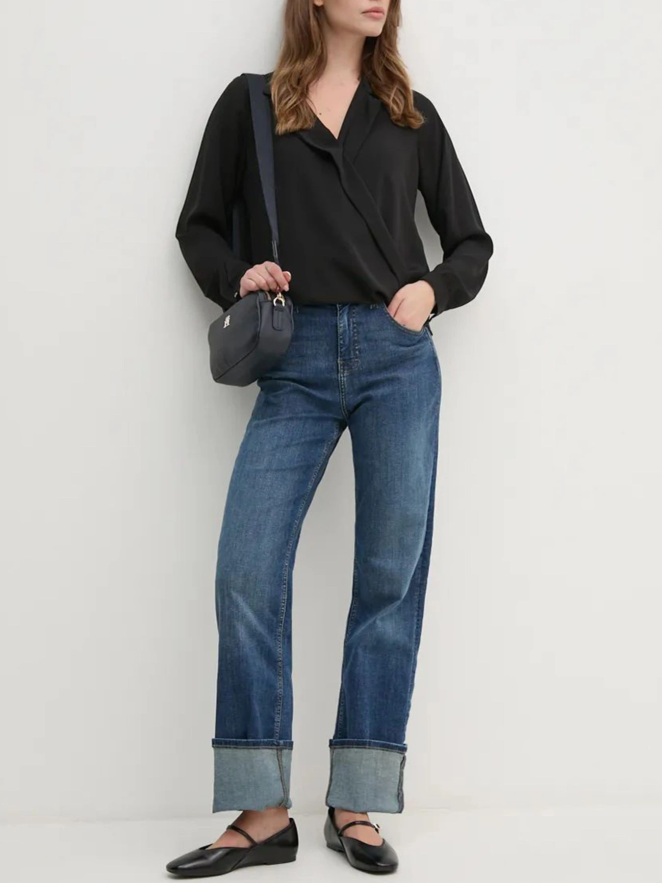 Сумки Tommy Hilfiger модель AW0AW16475-DW6 Сумки Tommy Hilfiger модель AW0AW16475-DW6 Фото