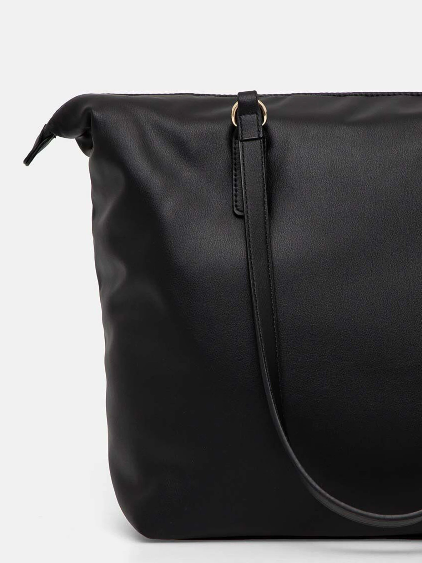 Сумки Tommy Hilfiger модель AW0AW16477-BDS Сумки Tommy Hilfiger модель AW0AW16477-BDS Фото