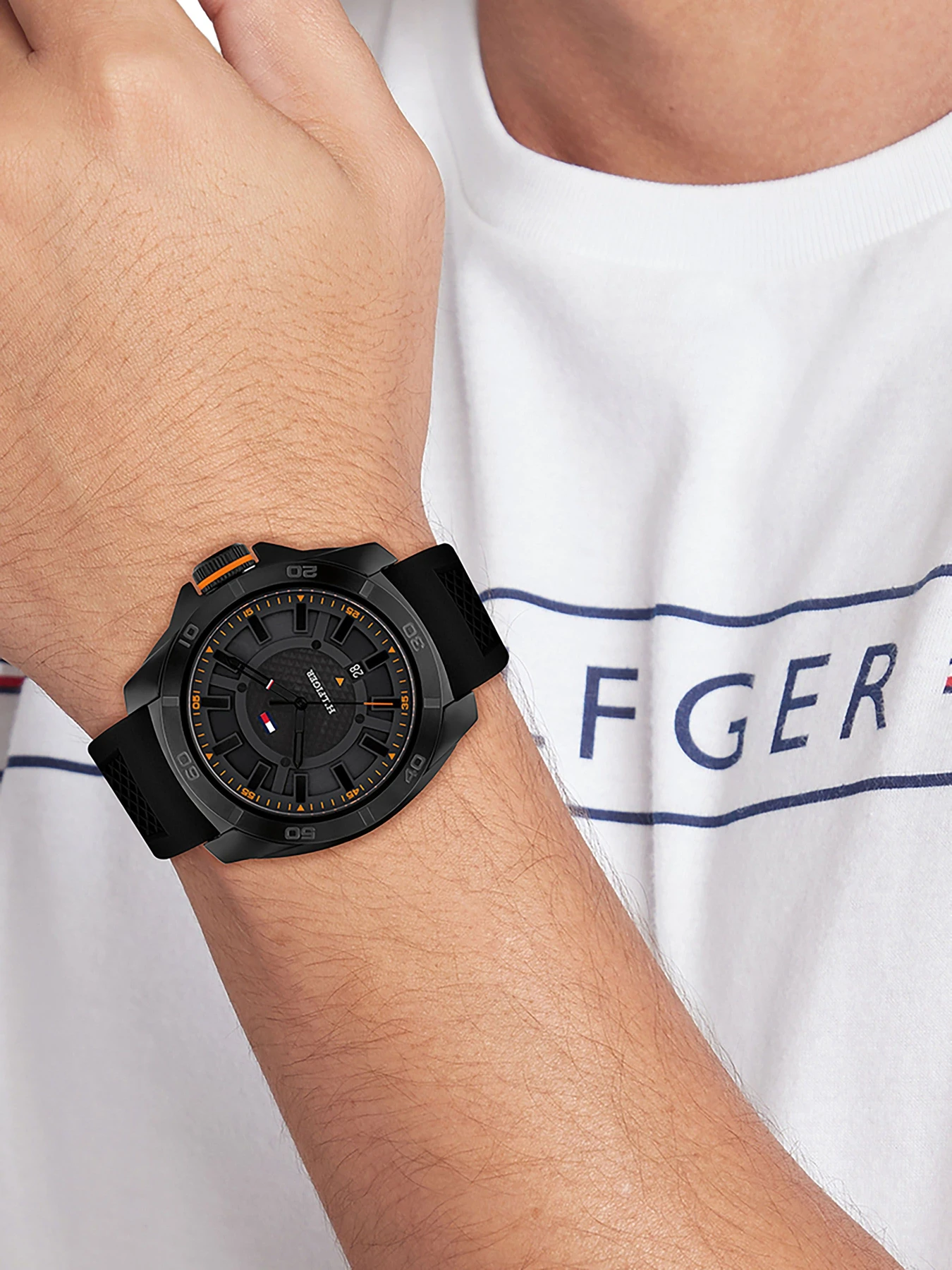 Часы Tommy Hilfiger модель 1792137 Часы Tommy Hilfiger модель 1792137 Фото