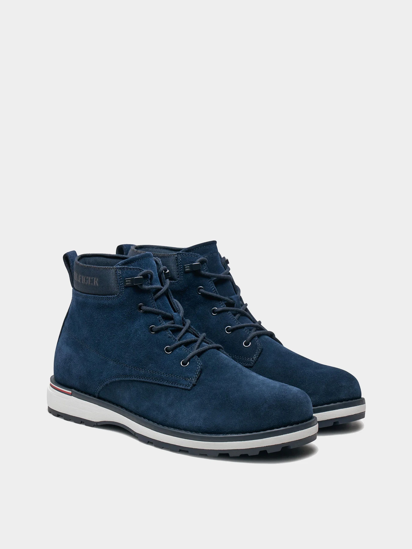 Ботинки и сапоги Tommy Hilfiger модель FM0FM05147-DW5 Ботинки и сапоги Tommy Hilfiger модель FM0FM05147-DW5 Фото