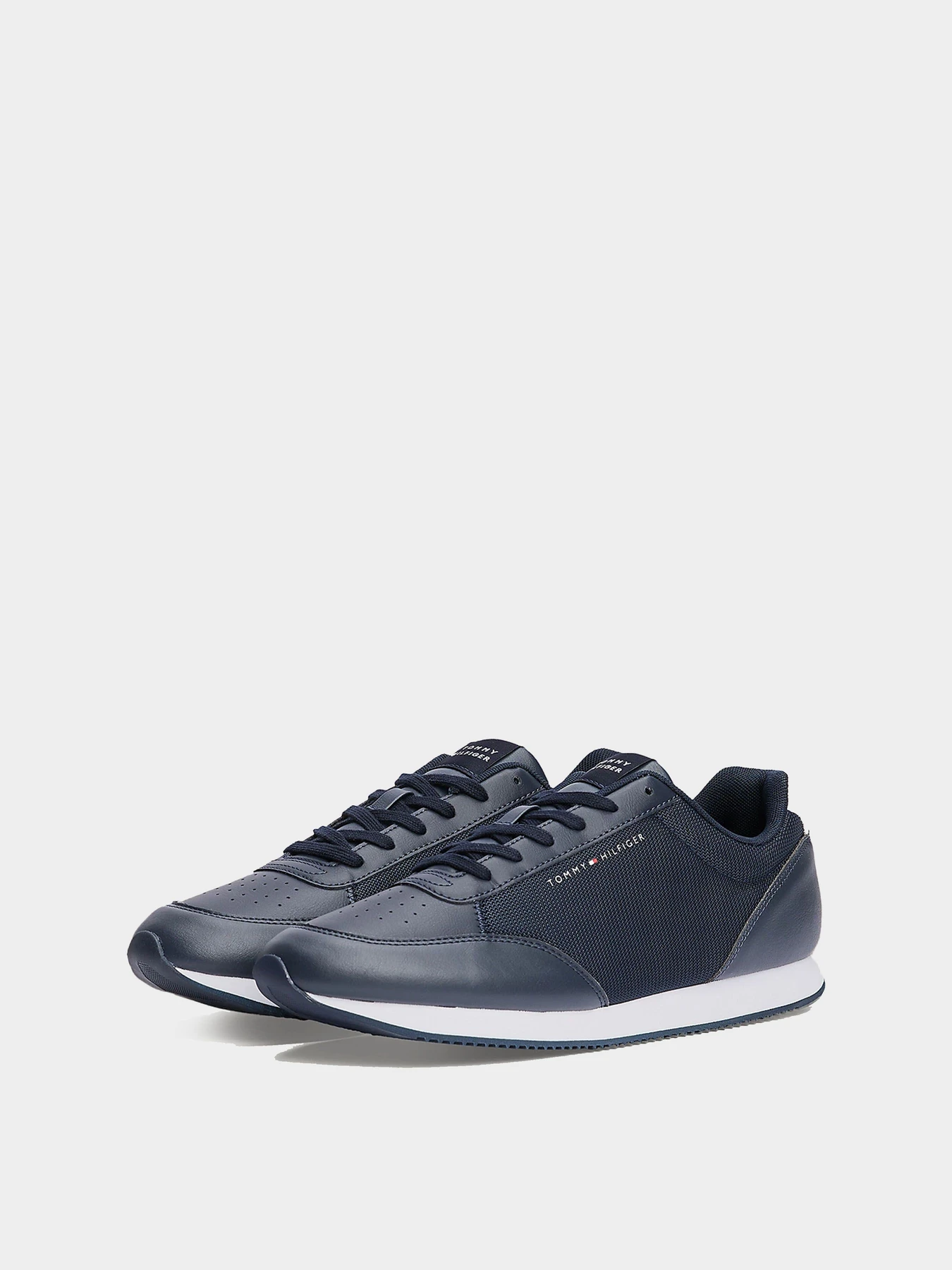 Кроссовки Tommy Hilfiger модель FM0FM05284-DW5 Кроссовки Tommy Hilfiger модель FM0FM05284-DW5 Фото