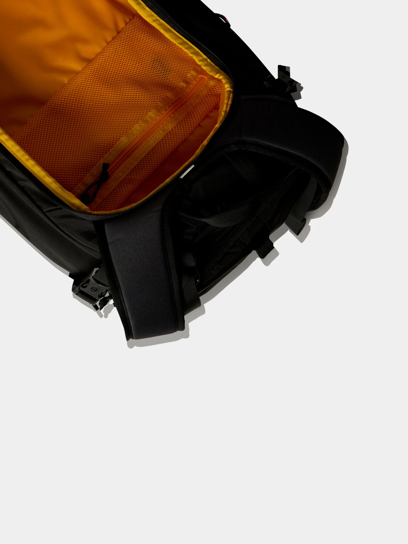 Рюкзаки The North Face модель NF0A88SXKX91 Рюкзаки The North Face модель NF0A88SXKX91 Фото