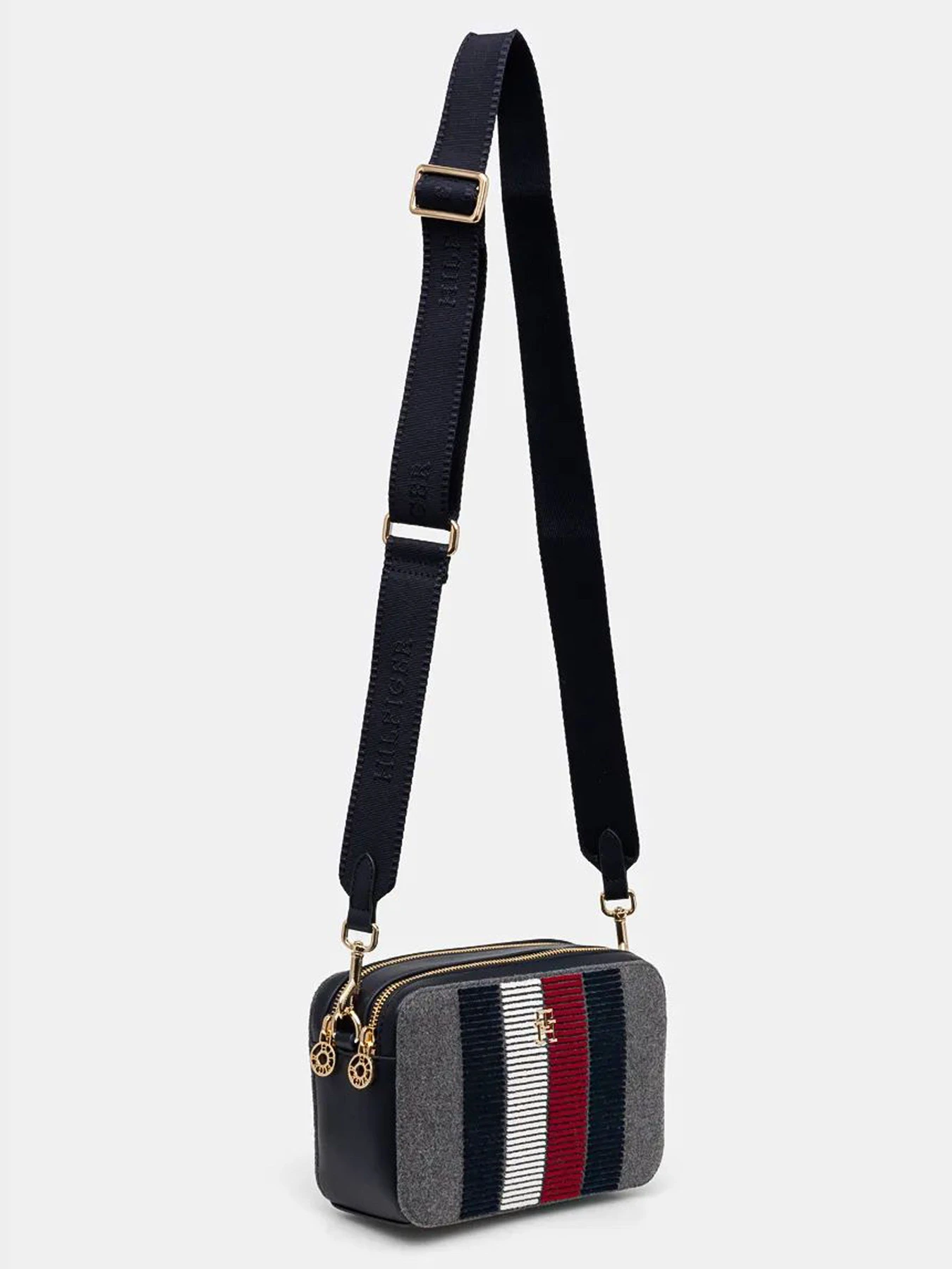 Сумки Tommy Hilfiger модель AW0AW16474-PKH Сумки Tommy Hilfiger модель AW0AW16474-PKH Фото