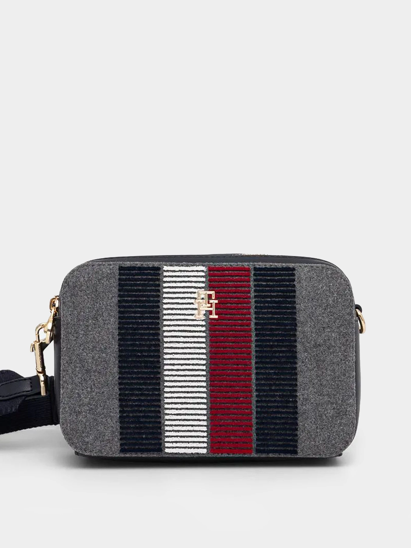 Сумки Tommy Hilfiger модель AW0AW16474-PKH Сумки Tommy Hilfiger модель AW0AW16474-PKH Фото