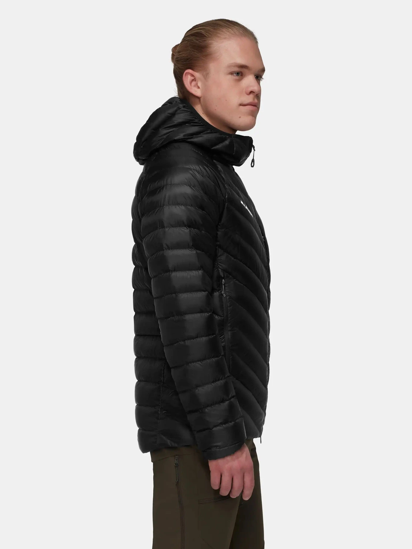 Куртки и дубленки Mammut модель 1013-02961-0001 Куртки и дубленки Mammut модель 1013-02961-0001 Фото