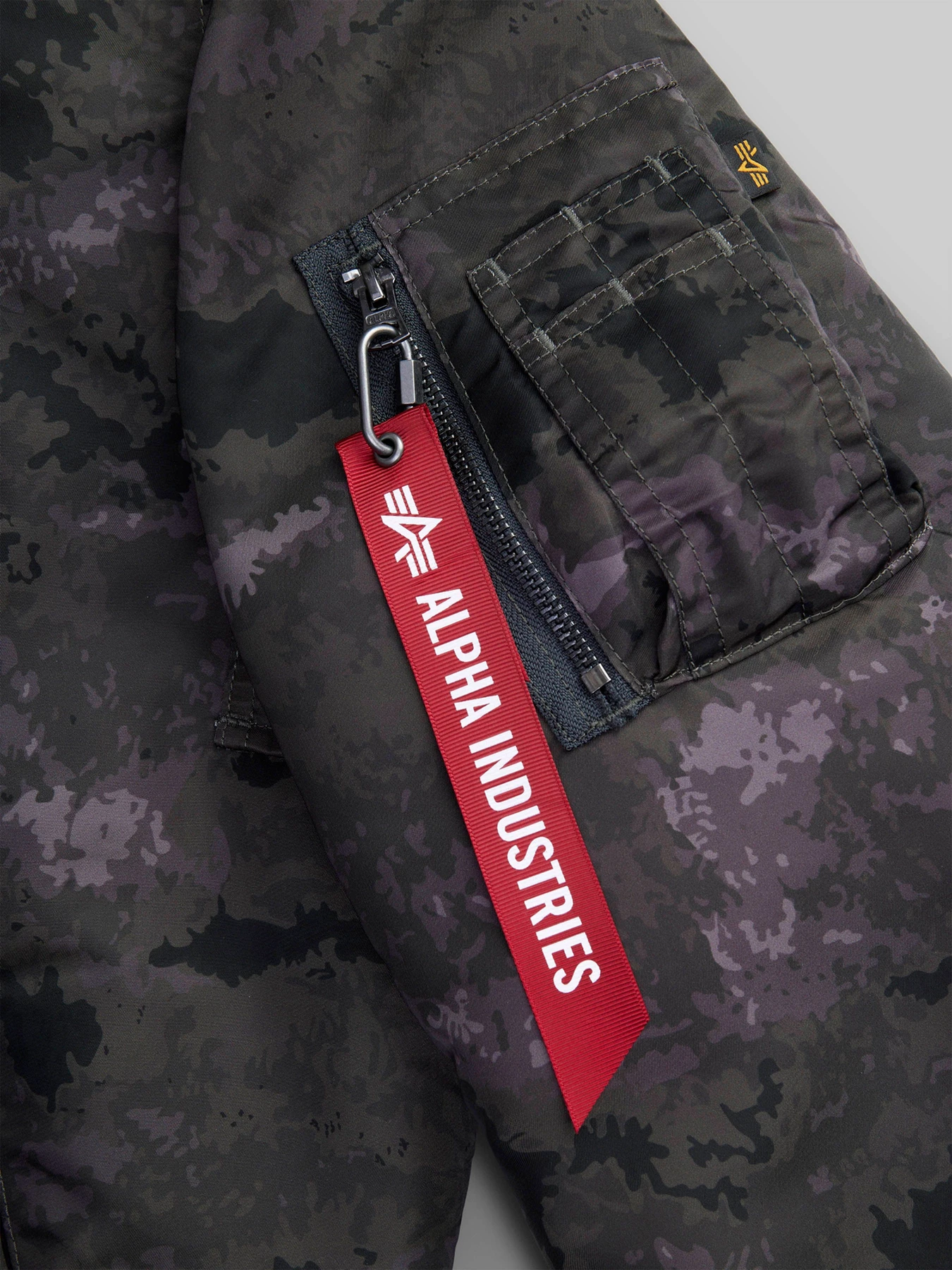 Куртки и дубленки Alpha Industries модель MJM53504C1_080 Куртки и дубленки Alpha Industries модель MJM53504C1_080 Фото
