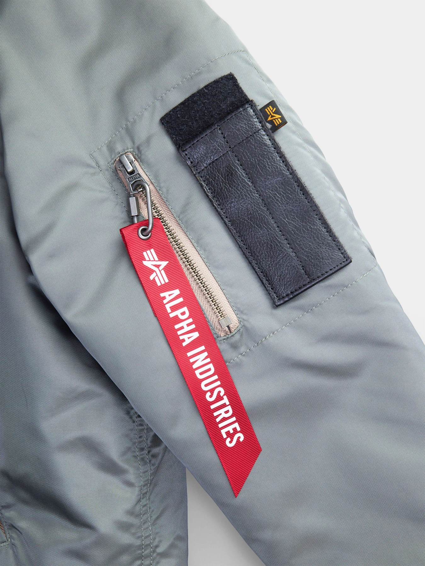 Куртки и дубленки Alpha Industries модель MJ154501C1_060 Фото