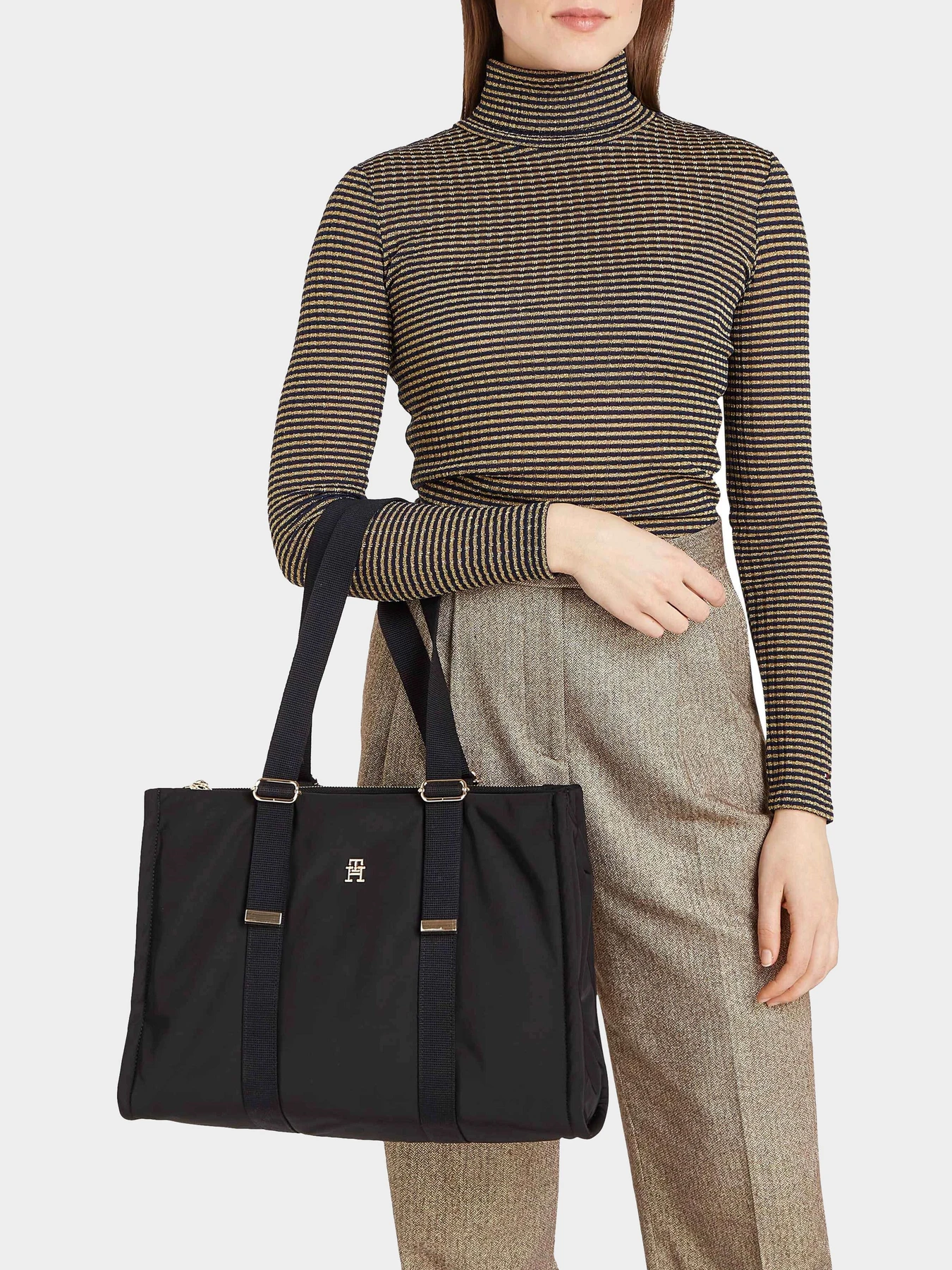 Сумки Tommy Hilfiger модель AW0AW16450-BDS Фото