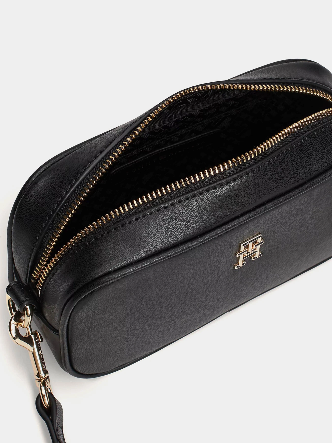 Сумки Tommy Hilfiger модель AW0AW16468-BDS Сумки Tommy Hilfiger модель AW0AW16468-BDS Фото