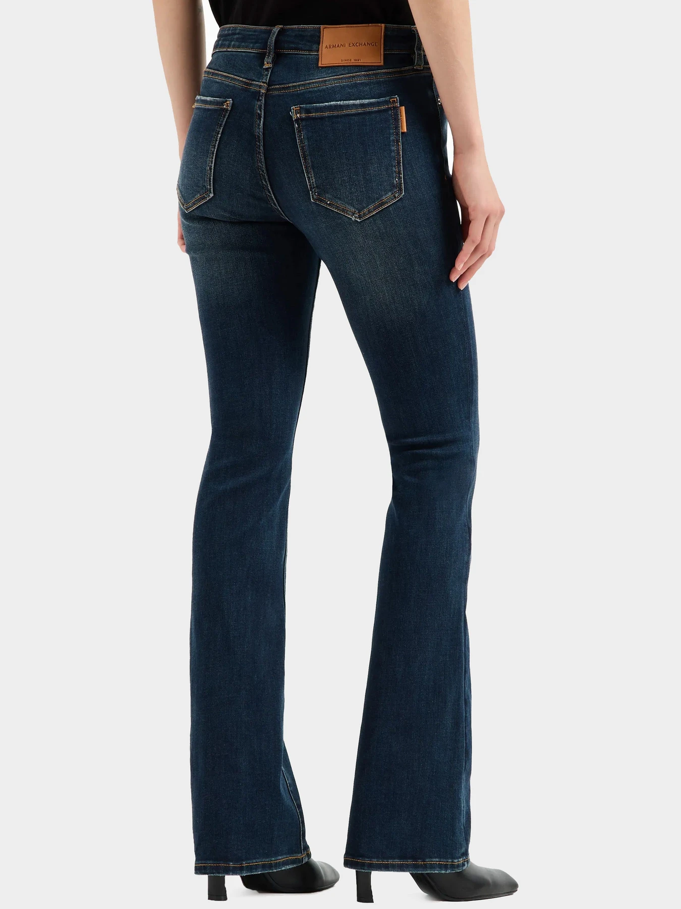 Джинсы Armani Exchange модель 6DYJ65-Y18NZ-1500 Джинсы Armani Exchange модель 6DYJ65-Y18NZ-1500 Фото