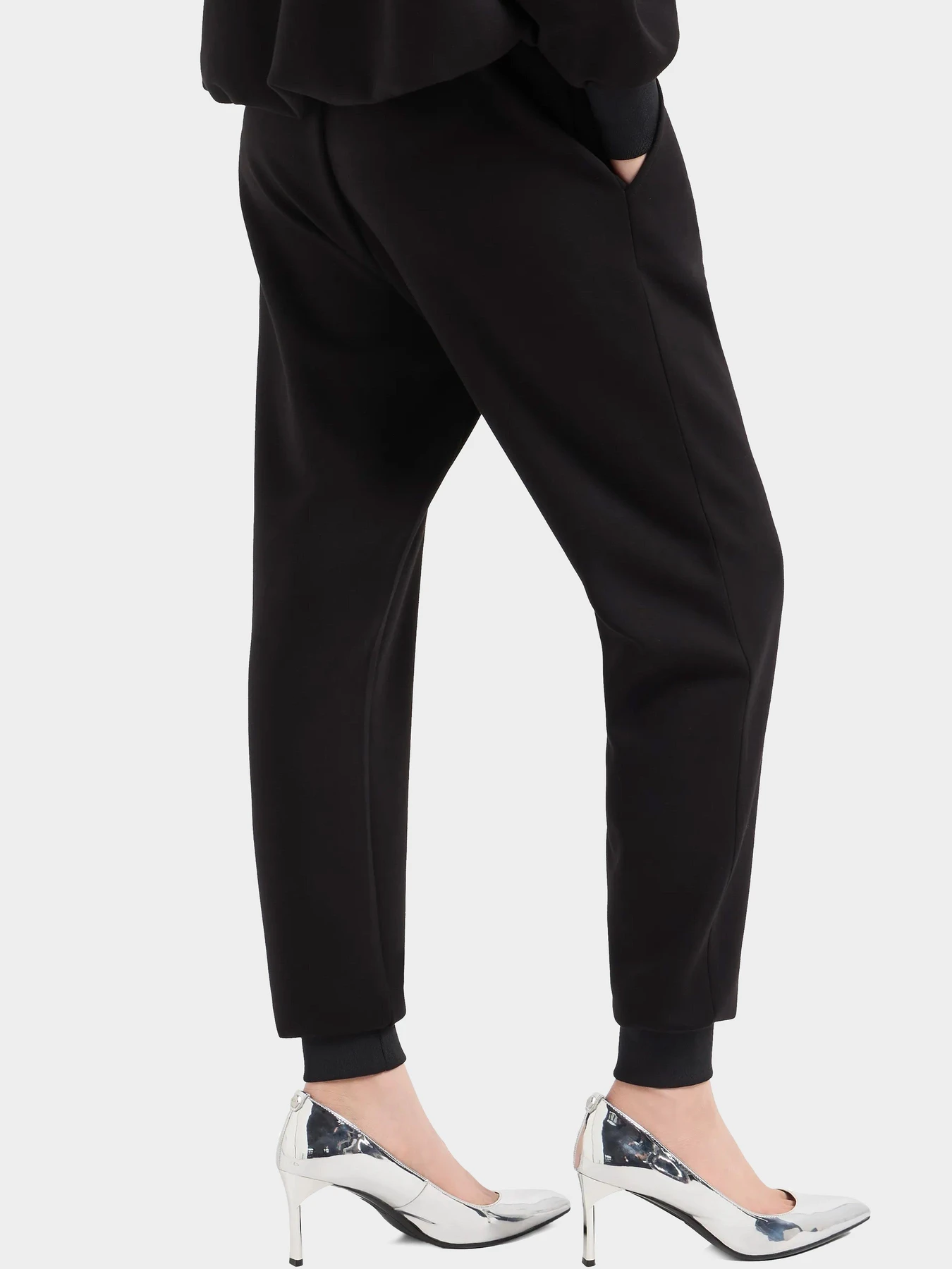 Брюки Armani Exchange модель 6DYP84-YJEZZ-1200 Брюки Armani Exchange модель 6DYP84-YJEZZ-1200 Фото