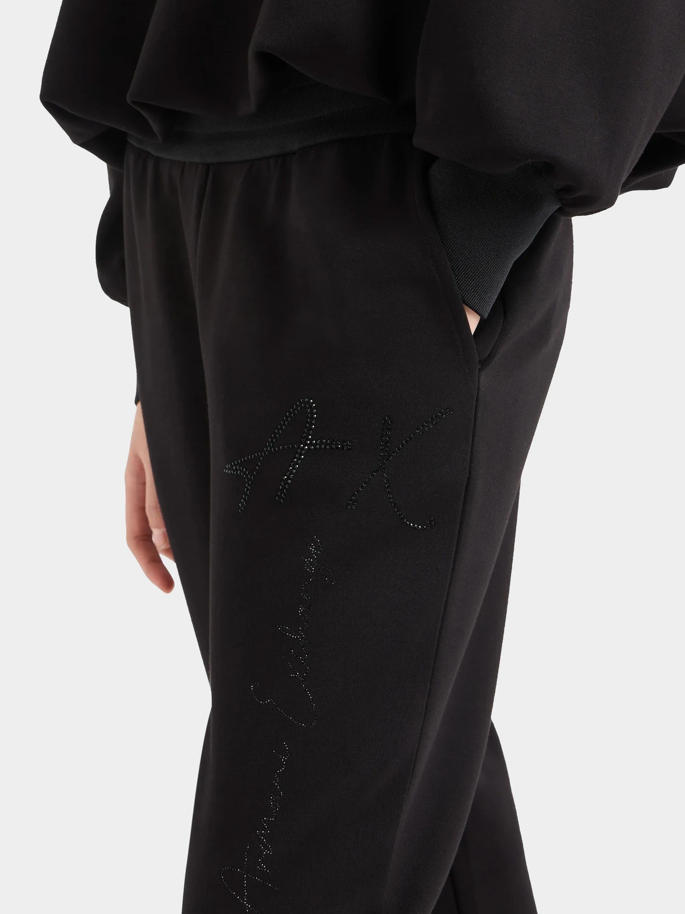 Брюки Armani Exchange модель 6DYP84-YJEZZ-1200 Брюки Armani Exchange модель 6DYP84-YJEZZ-1200 Фото