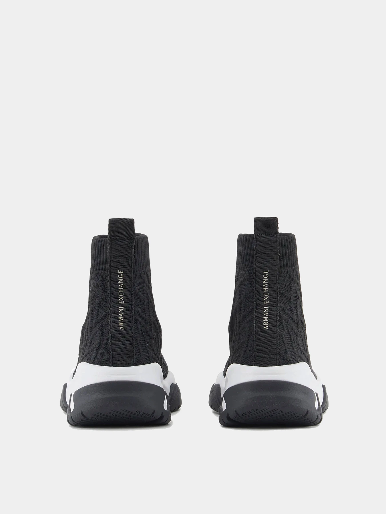 Кроссовки Armani Exchange модель XDZ040-XV900-00002 Кроссовки Armani Exchange модель XDZ040-XV900-00002 Фото