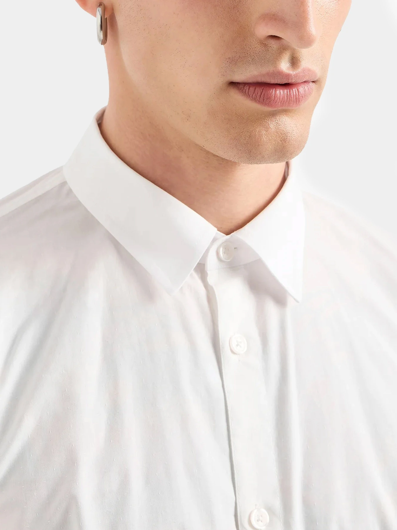 Рубашки Armani Exchange модель XM000006-AF10831-F0016 Рубашки Armani Exchange модель XM000006-AF10831-F0016 Фото