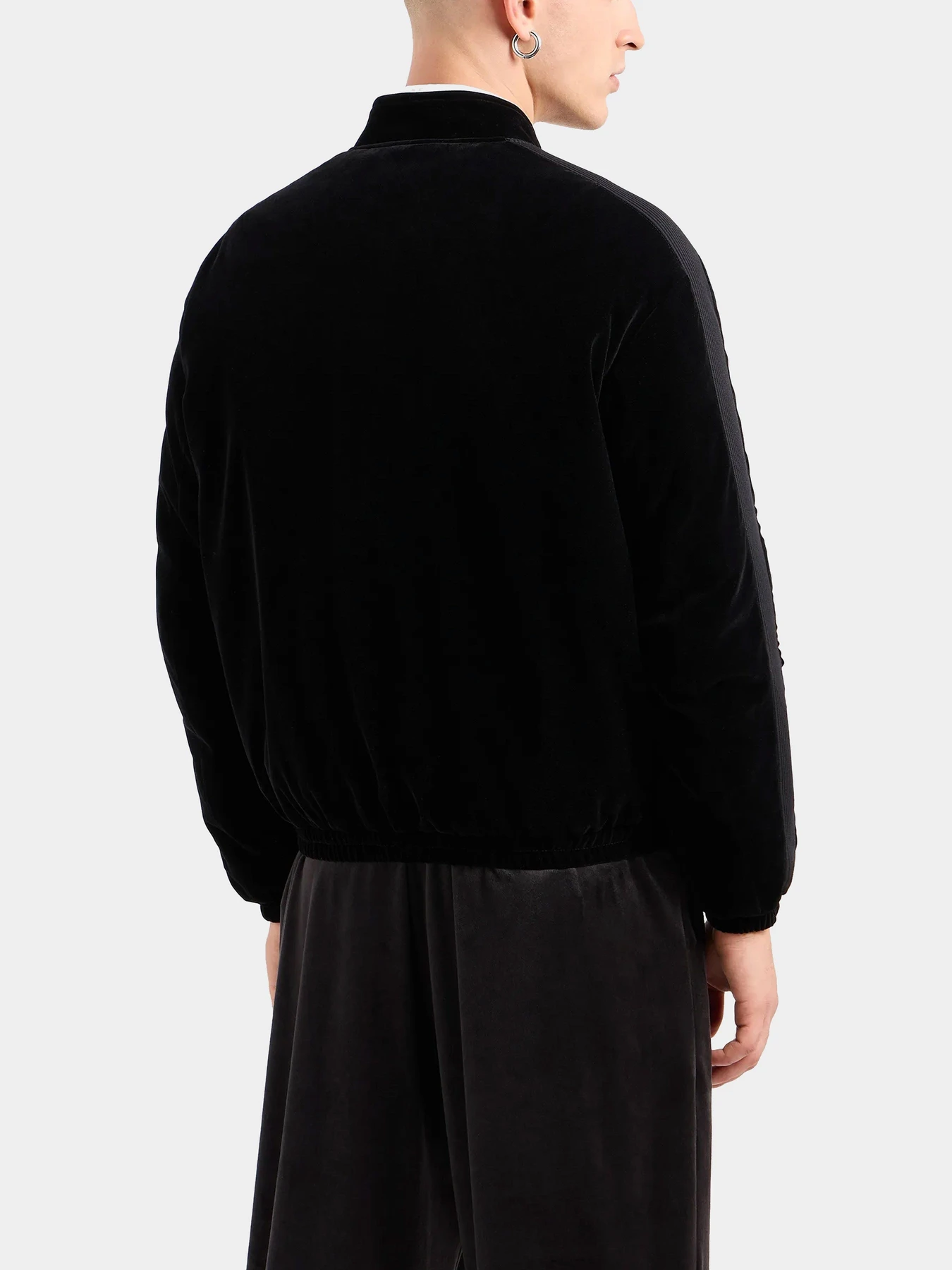 Куртки и дубленки Armani Exchange модель XM000011-AF10169-UC001 Куртки и дубленки Armani Exchange модель XM000011-AF10169-UC001 Фото