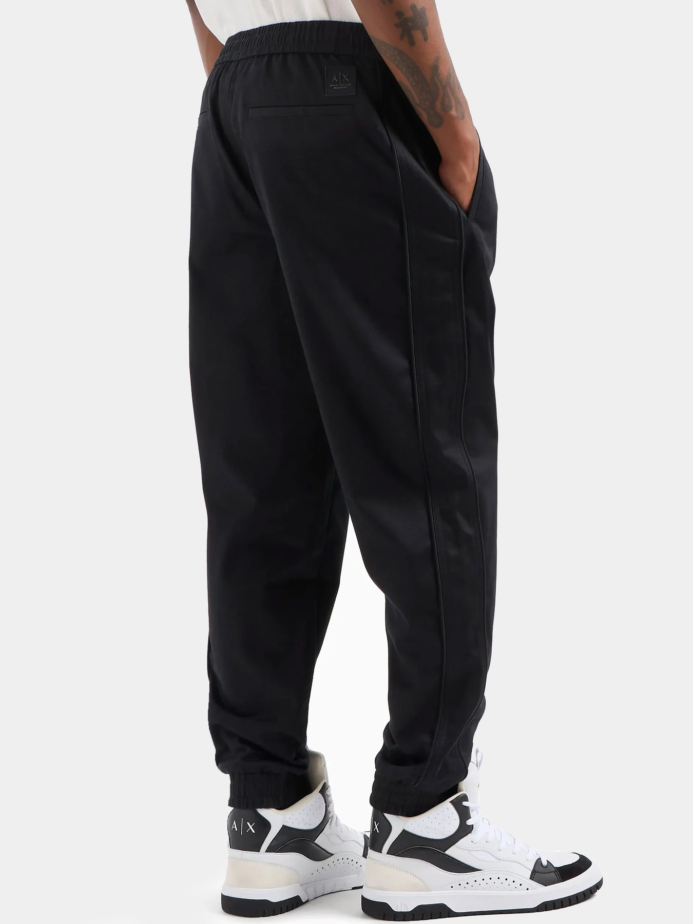Брюки Armani Exchange модель XM000039-AF10517-UC001 Брюки Armani Exchange модель XM000039-AF10517-UC001 Фото
