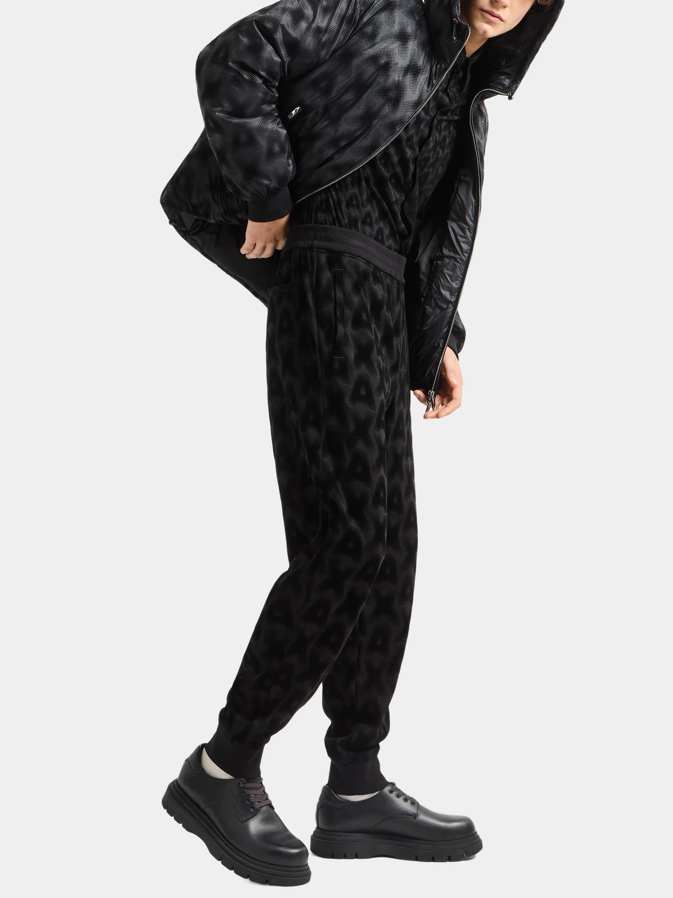 Брюки Armani Exchange модель XM000078-AF10365-FC009 Брюки Armani Exchange модель XM000078-AF10365-FC009 Фото