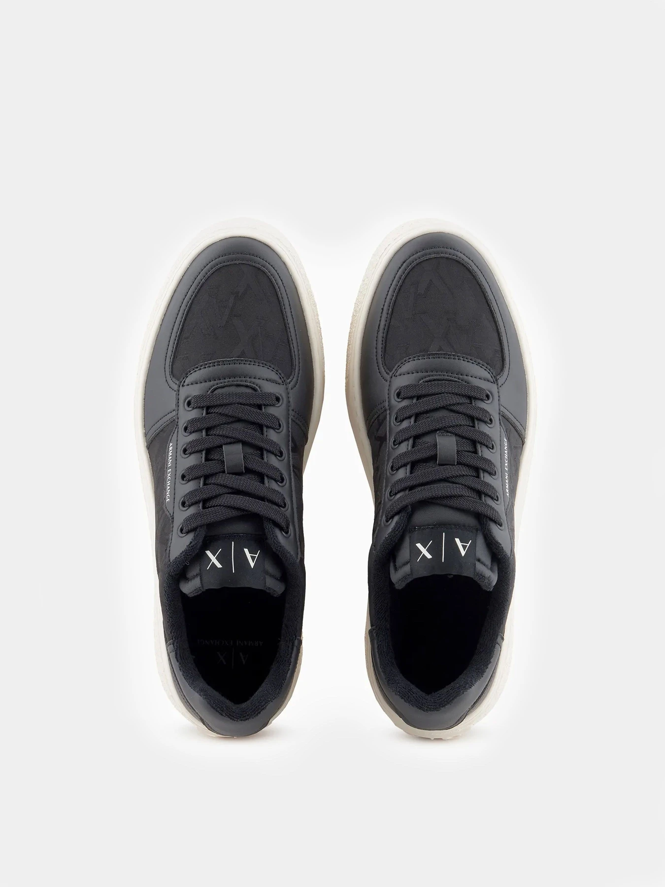 Кеды Armani Exchange модель XUX196-XV905-00002 Кеды Armani Exchange модель XUX196-XV905-00002 Фото