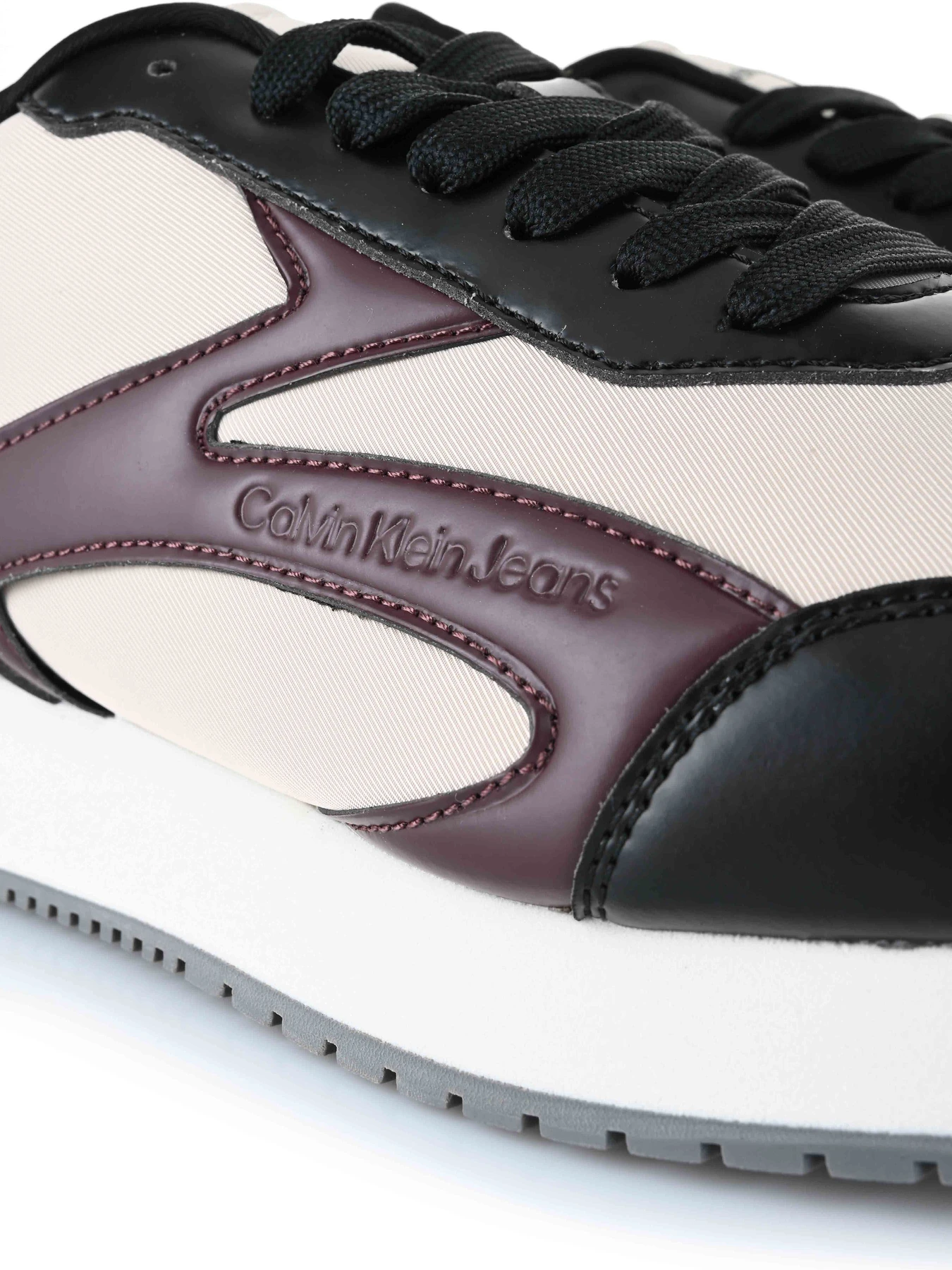 Кроссовки Calvin Klein модель YM0YM01117-0F4 Кроссовки Calvin Klein модель YM0YM01117-0F4 Фото