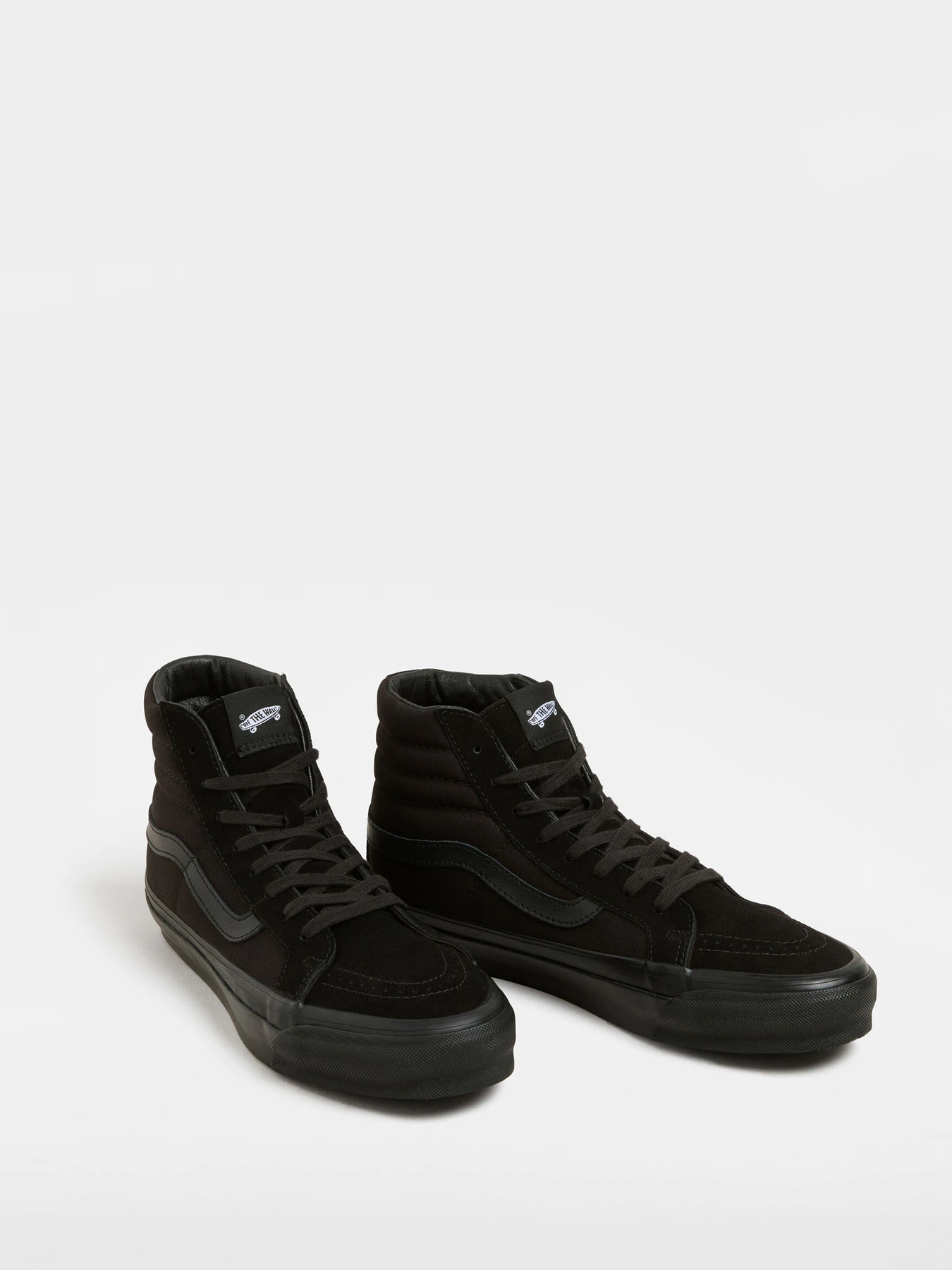 Кеды Vans модель VN000CR0BKA1 Кеды Vans модель VN000CR0BKA1 Фото