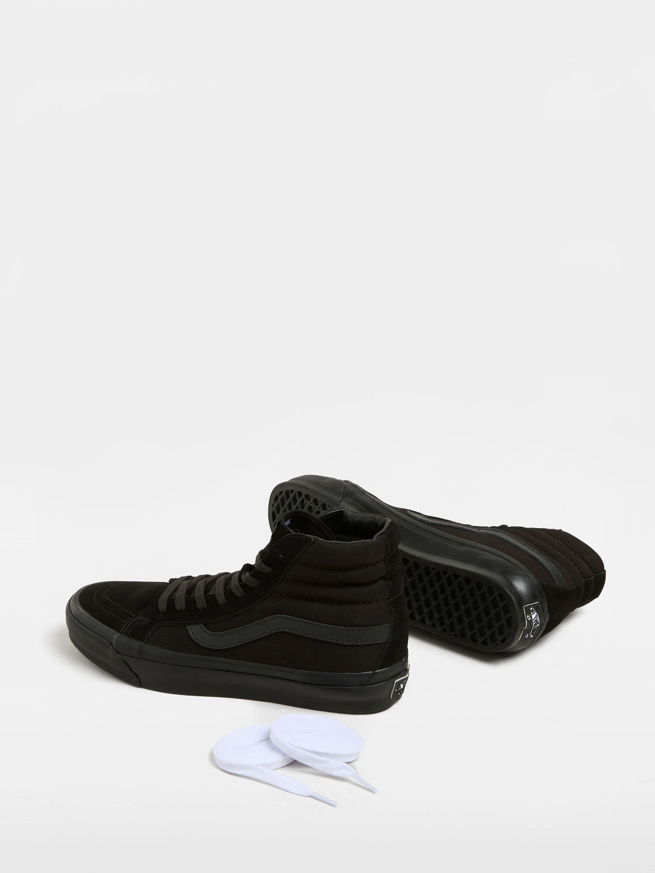 Кеды Vans модель VN000CR0BKA1 Кеды Vans модель VN000CR0BKA1 Фото