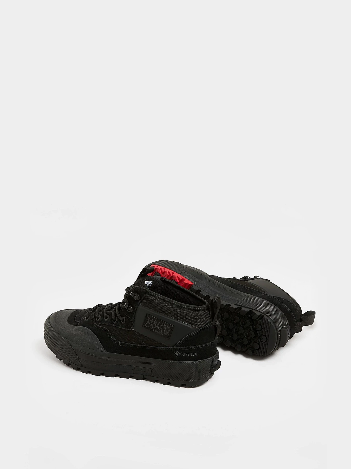 Ботинки и сапоги Vans модель VN000CVMBKA1 Ботинки и сапоги Vans модель VN000CVMBKA1 Фото