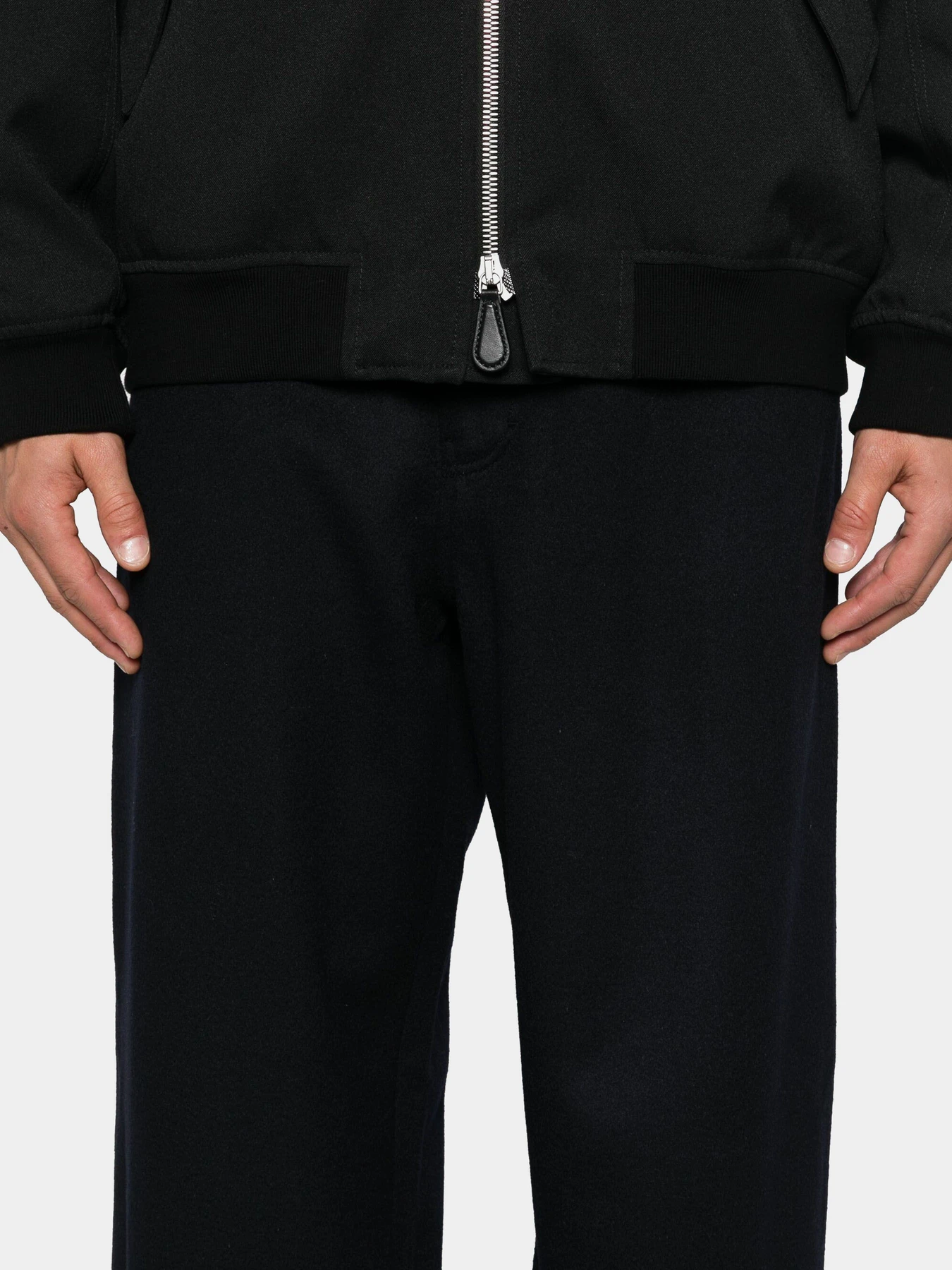 Джинсы Emporio Armani модель 6D1JD5-1NUIZ-0920 Джинсы Emporio Armani модель 6D1JD5-1NUIZ-0920 Фото
