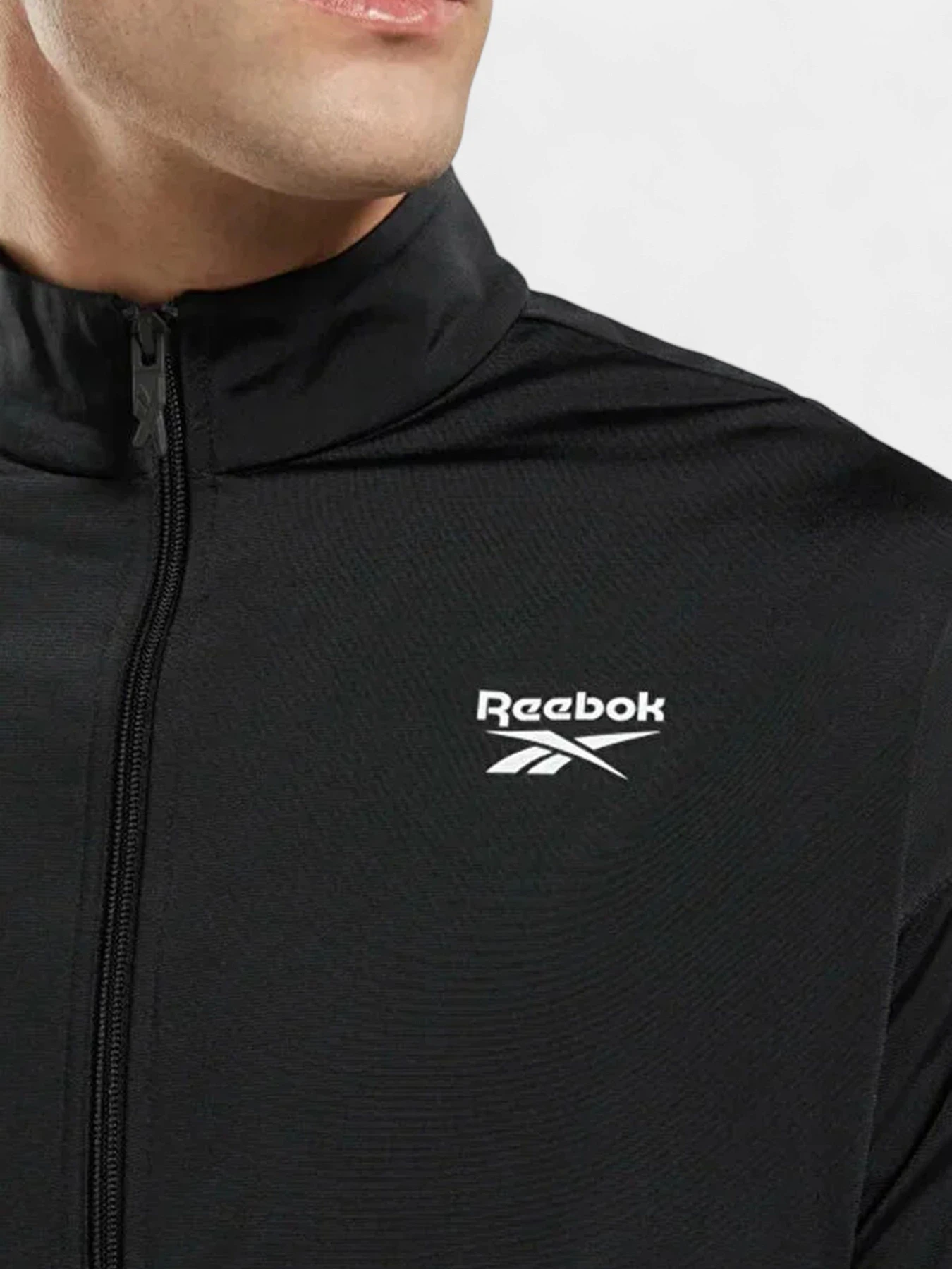 Худи и свитшоты Reebok модель HR3049 Худи и свитшоты Reebok модель HR3049 Фото