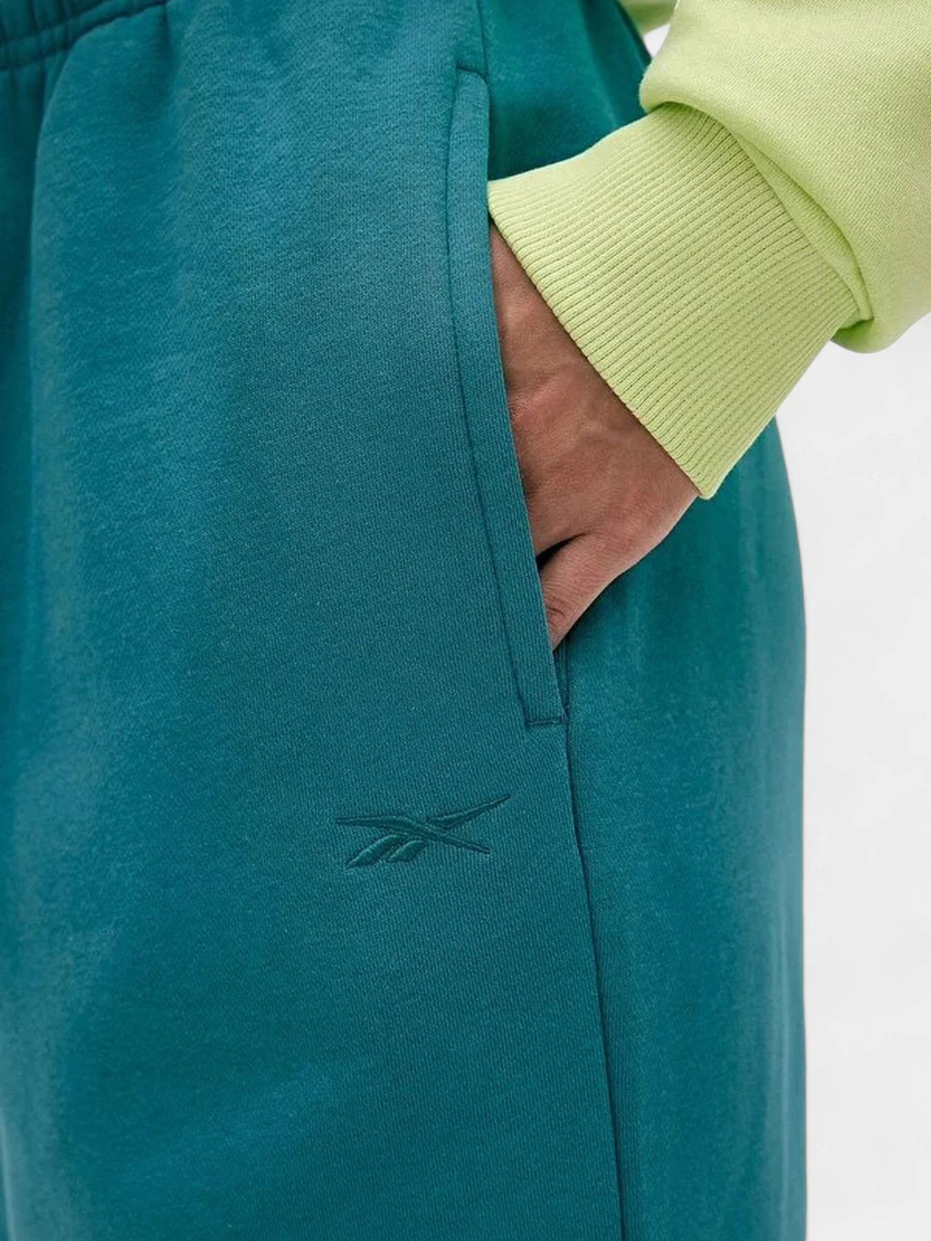Брюки Reebok модель 101943940 Брюки Reebok модель 101943940 Фото