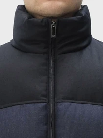 Куртки и дубленки Emporio Armani модель 6D1BB3-1NVCZ-F954 Фото