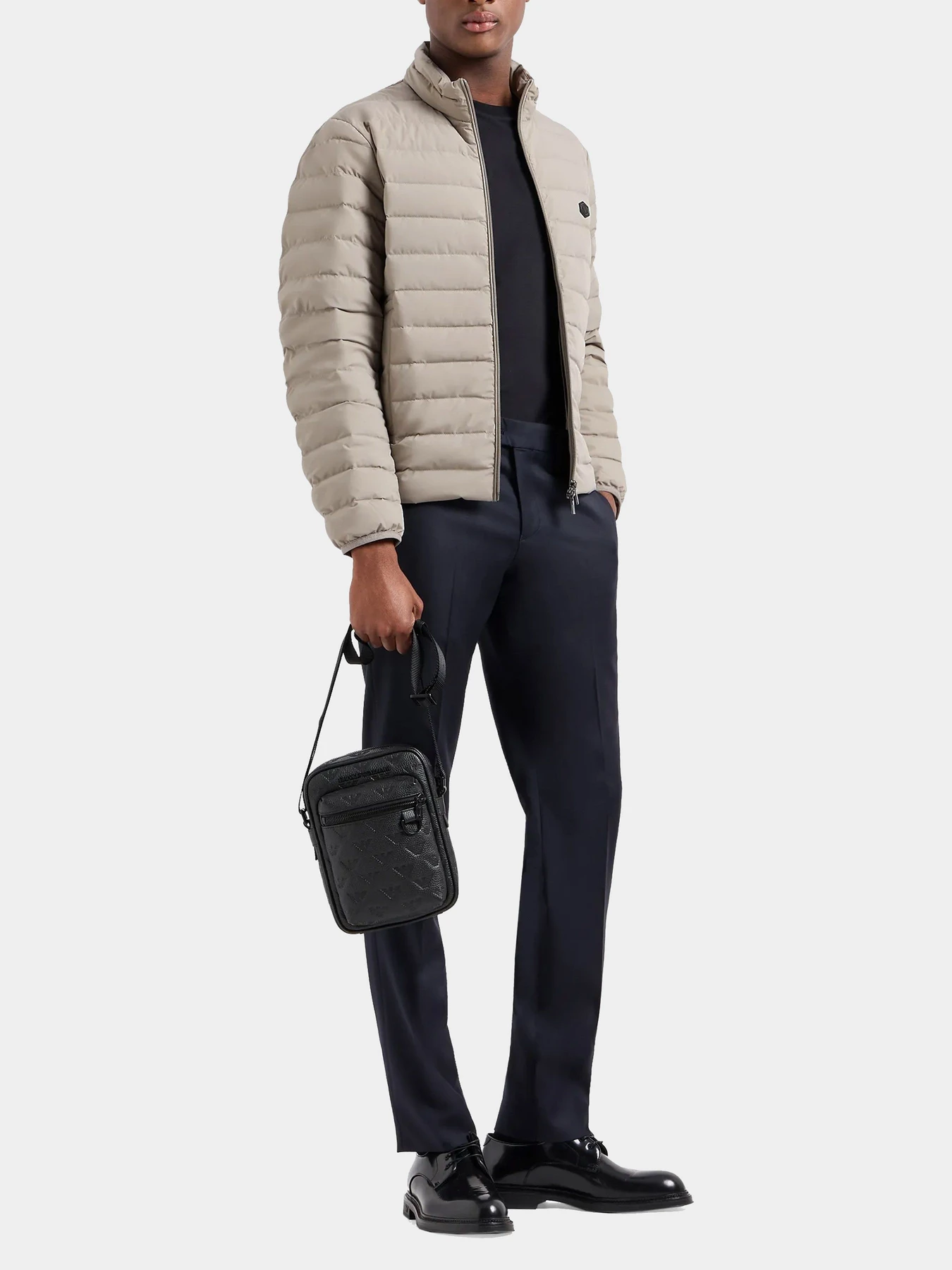 Куртки и дубленки Emporio Armani модель 8N1BQ2-1NLRZ-0643 Фото