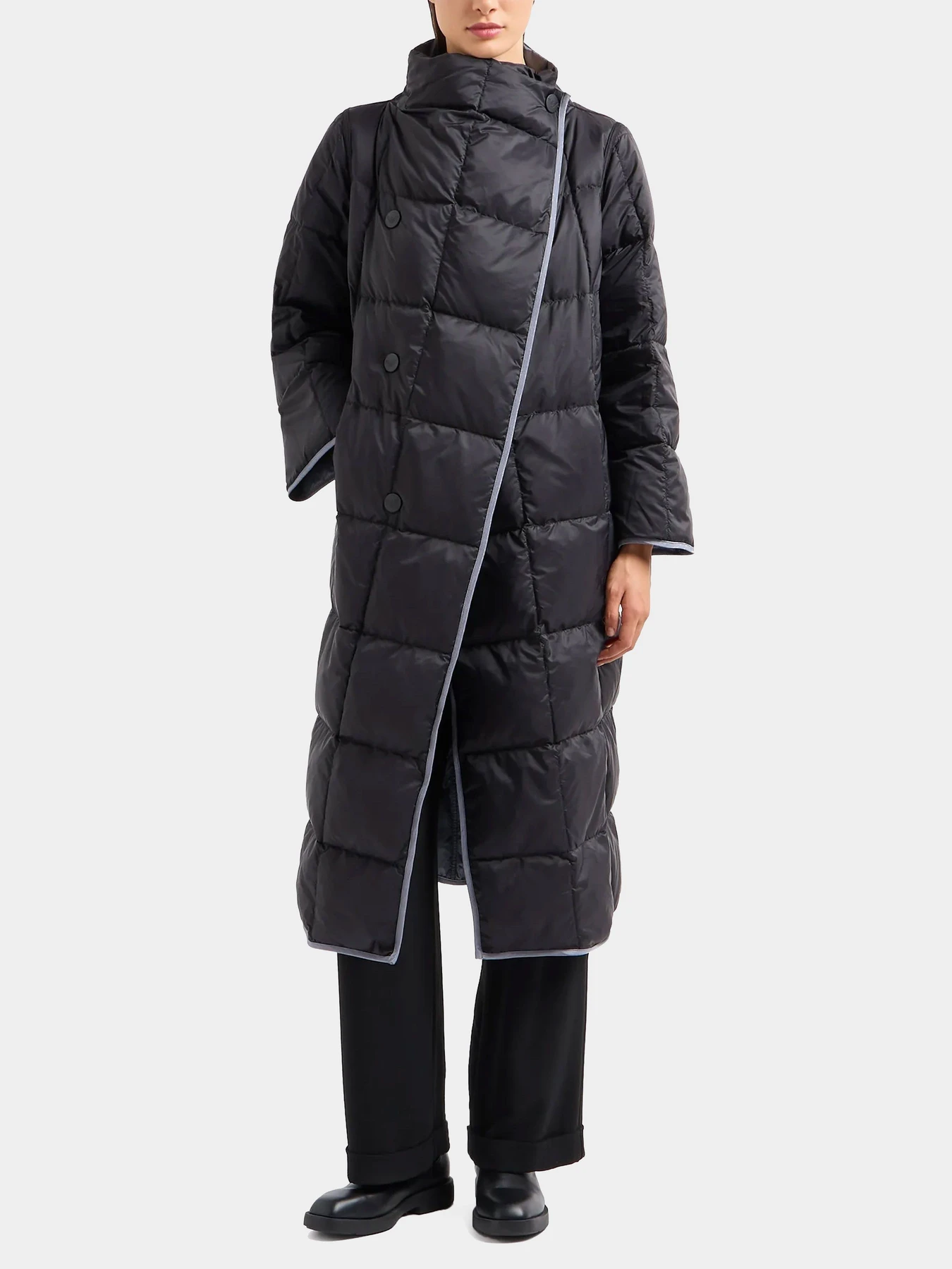 Куртки и дубленки Emporio Armani модель 6D2L64-2NIIZ-F606 Куртки и дубленки Emporio Armani модель 6D2L64-2NIIZ-F606 Фото