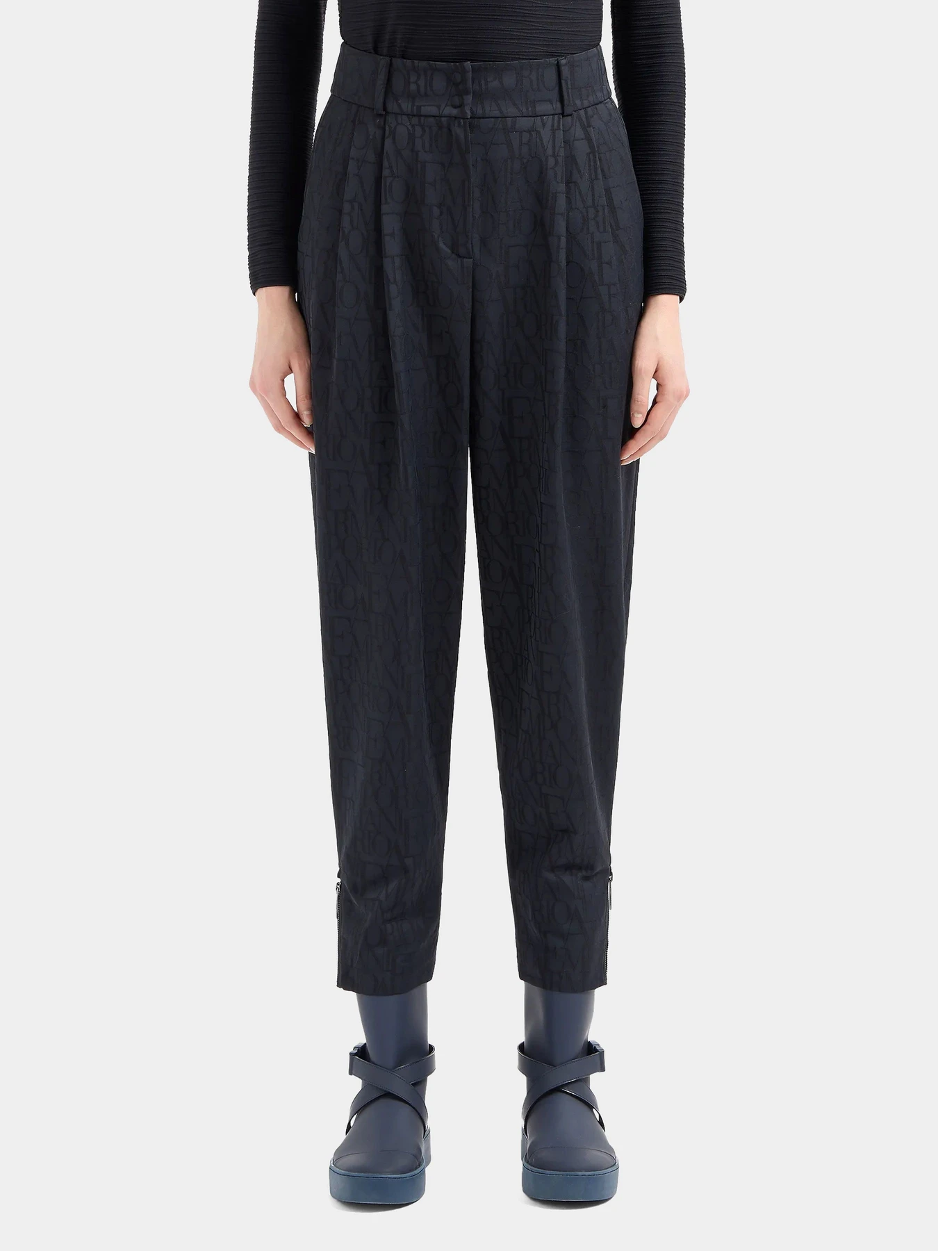 Брюки Emporio Armani модель 6D2P62-2NGGZ-0999 Брюки Emporio Armani модель 6D2P62-2NGGZ-0999 Фото