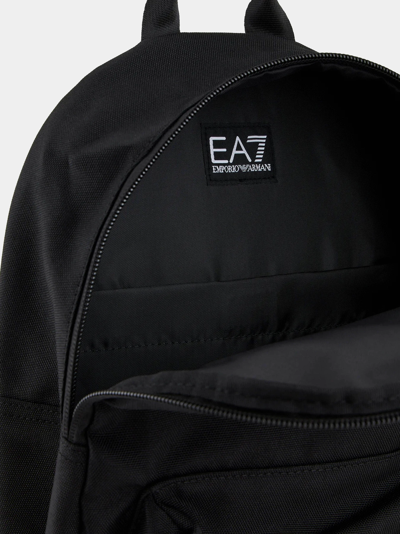 Рюкзаки EA7 модель 245043-2R917-14121 Рюкзаки EA7 модель 245043-2R917-14121 Фото