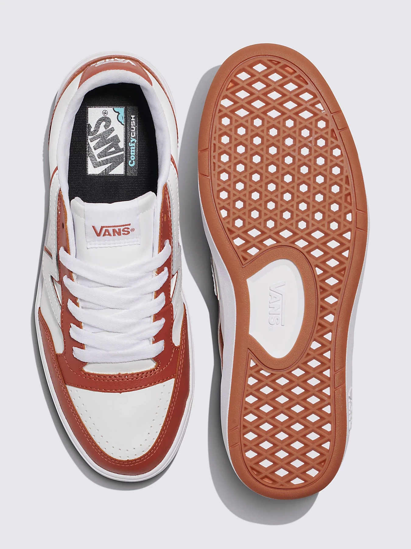 Кроссовки Vans модель VN000BWBC9J1 Кроссовки Vans модель VN000BWBC9J1 Фото