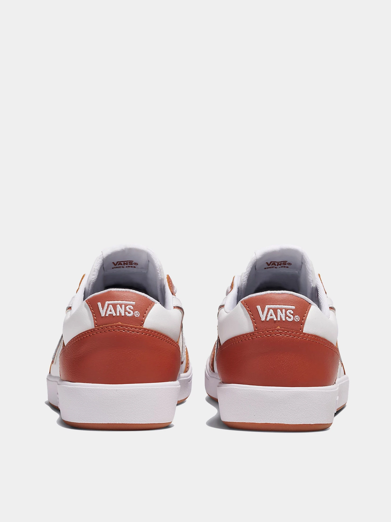 Кроссовки Vans модель VN000BWBC9J1 Кроссовки Vans модель VN000BWBC9J1 Фото