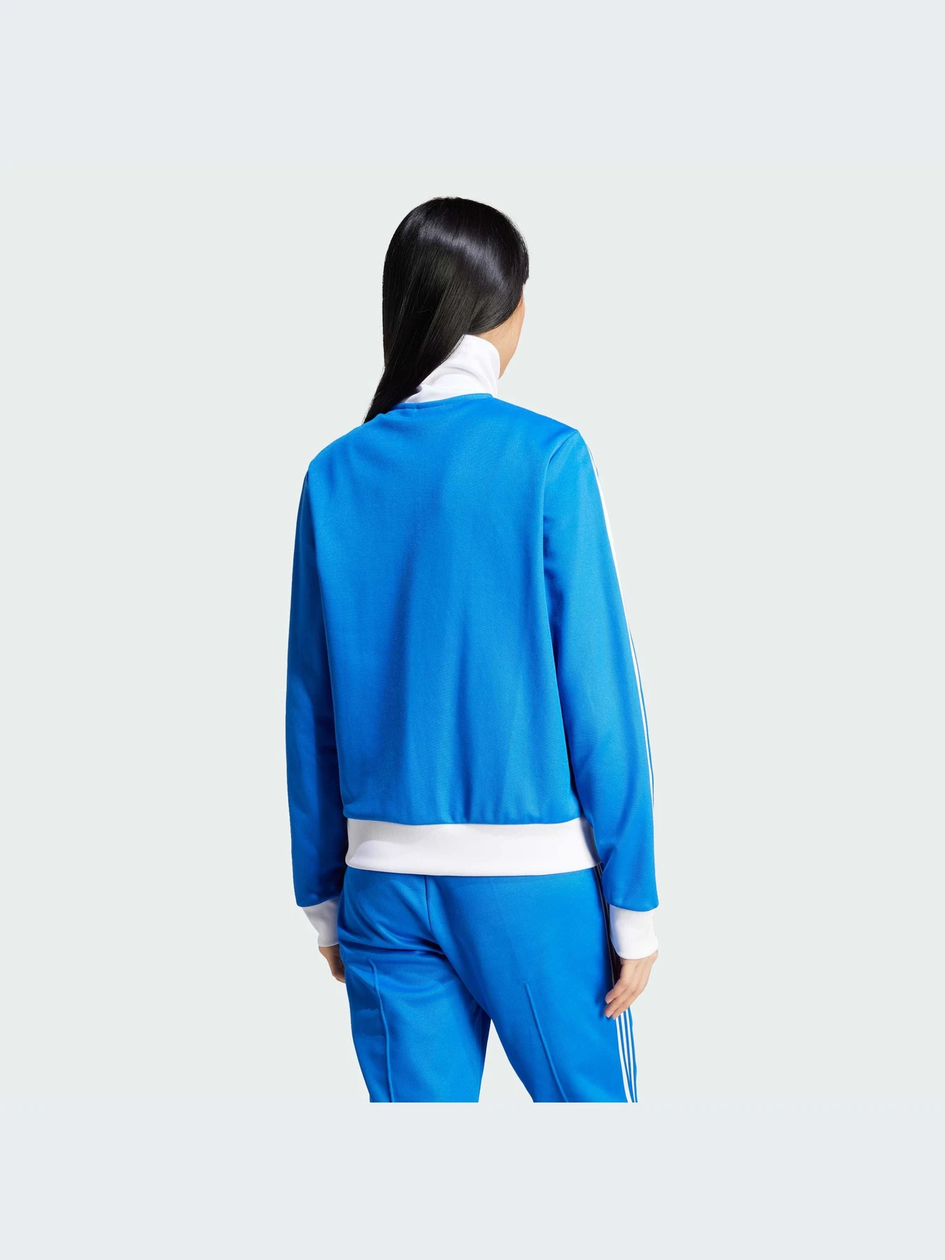 Худи и свитшоты Adidas модель IY2223-KZ Худи и свитшоты Adidas модель IY2223-KZ Фото