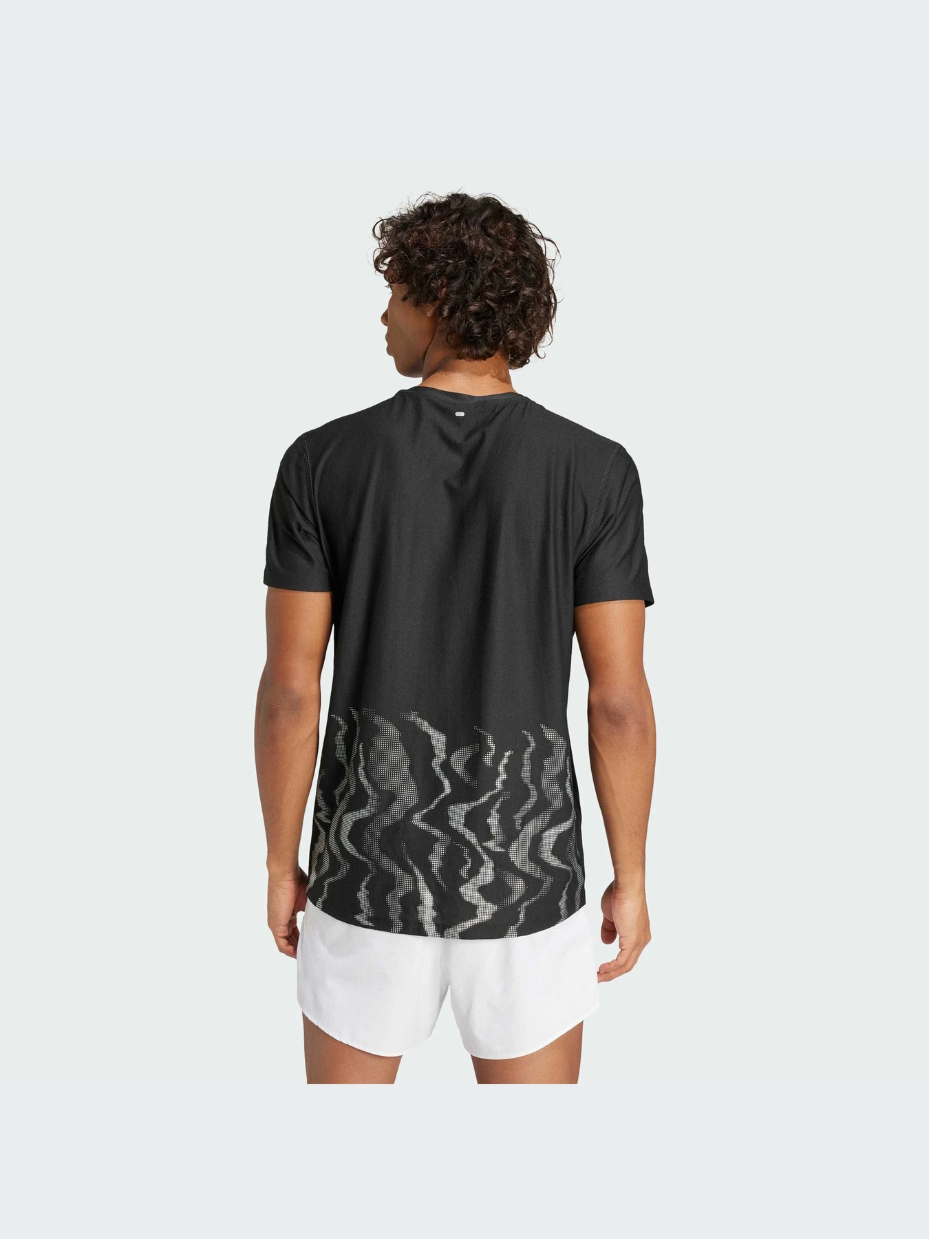 Футболки и поло Adidas модель IW0213-KZ Футболки и поло Adidas модель IW0213-KZ Фото
