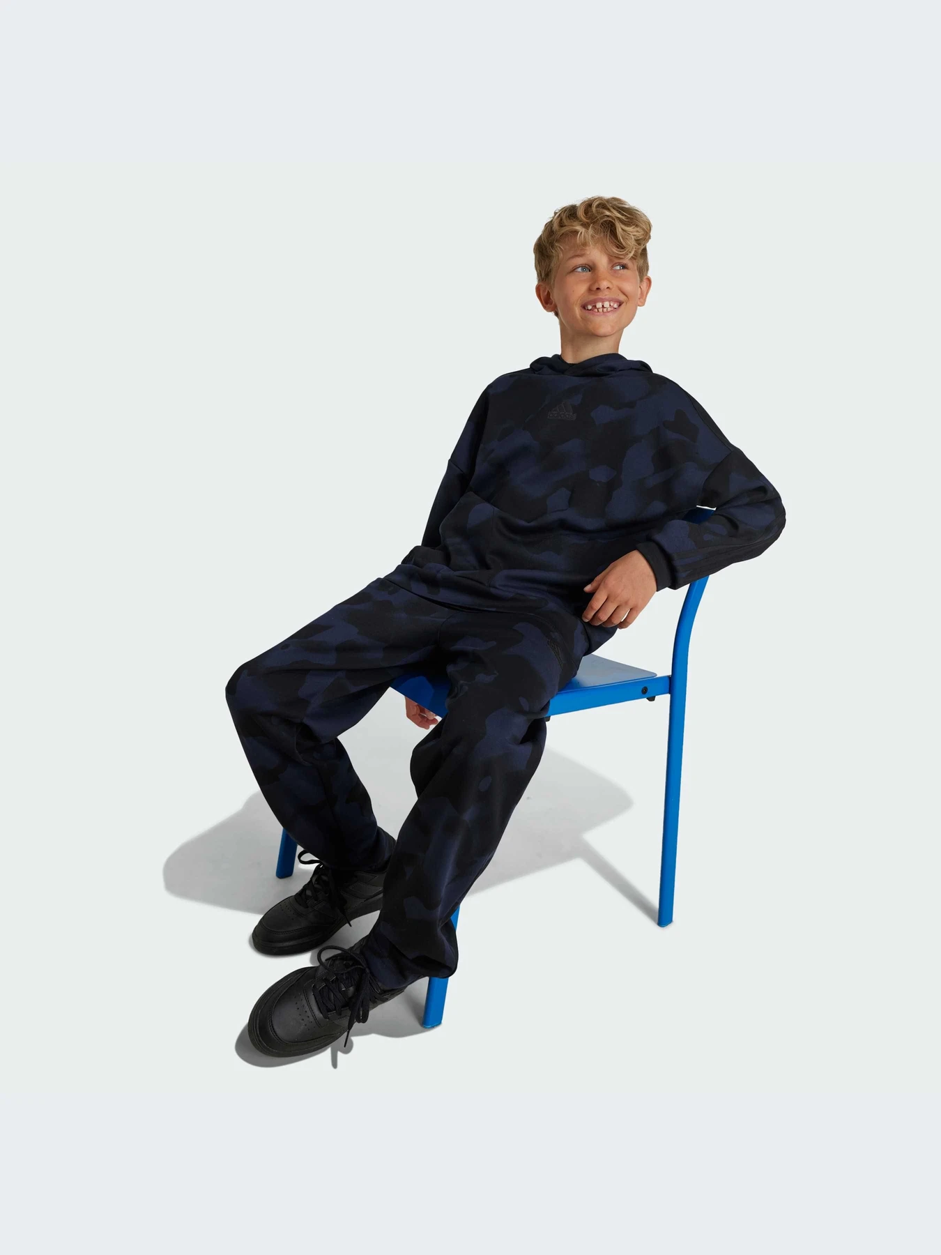 Худи и свитшоты Adidas модель IV9486-KZ Худи и свитшоты Adidas модель IV9486-KZ Фото