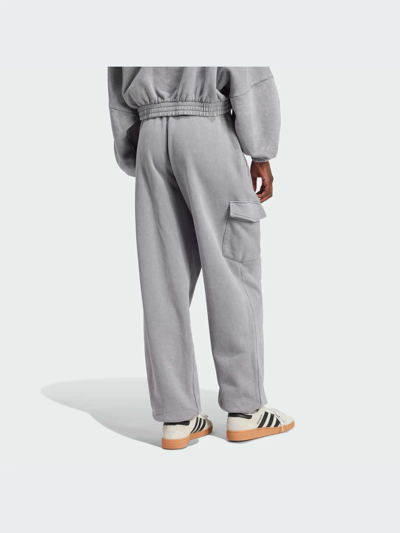 Спортивная одежда Adidas модель IW5489-KZ Спортивная одежда Adidas модель IW5489-KZ Фото