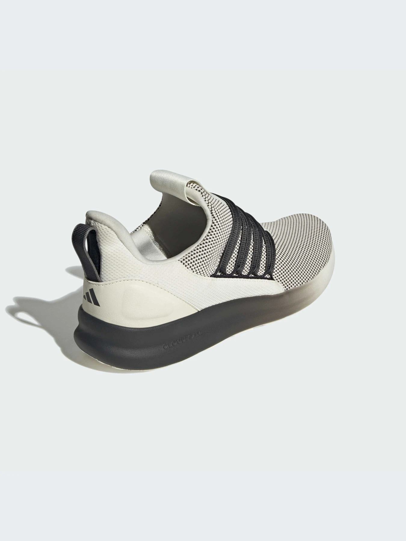 Кроссовки Adidas модель IE6335-KZ Кроссовки Adidas модель IE6335-KZ Фото