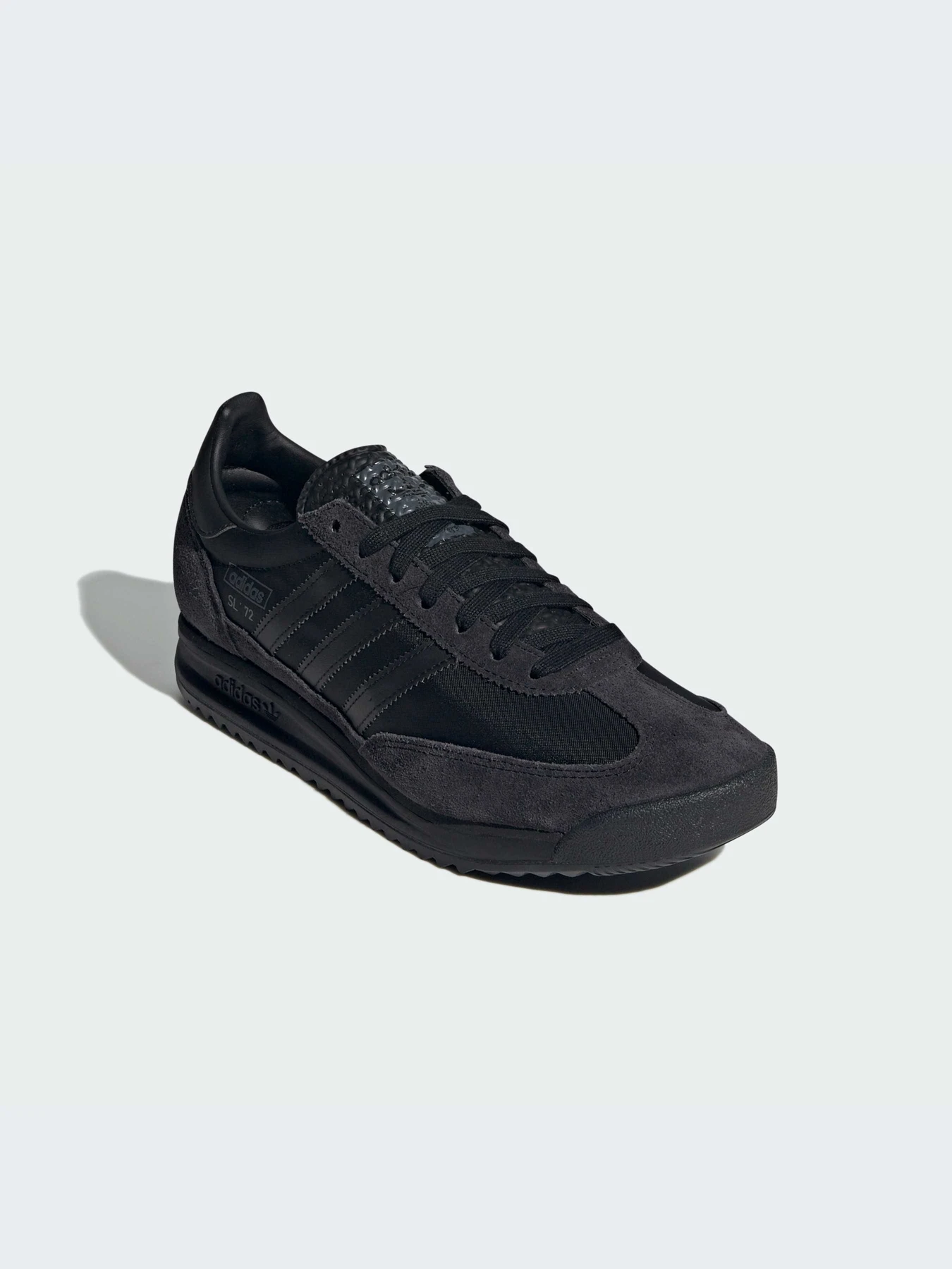 Кроссовки Adidas модель IH8019-KZ Кроссовки Adidas модель IH8019-KZ Фото
