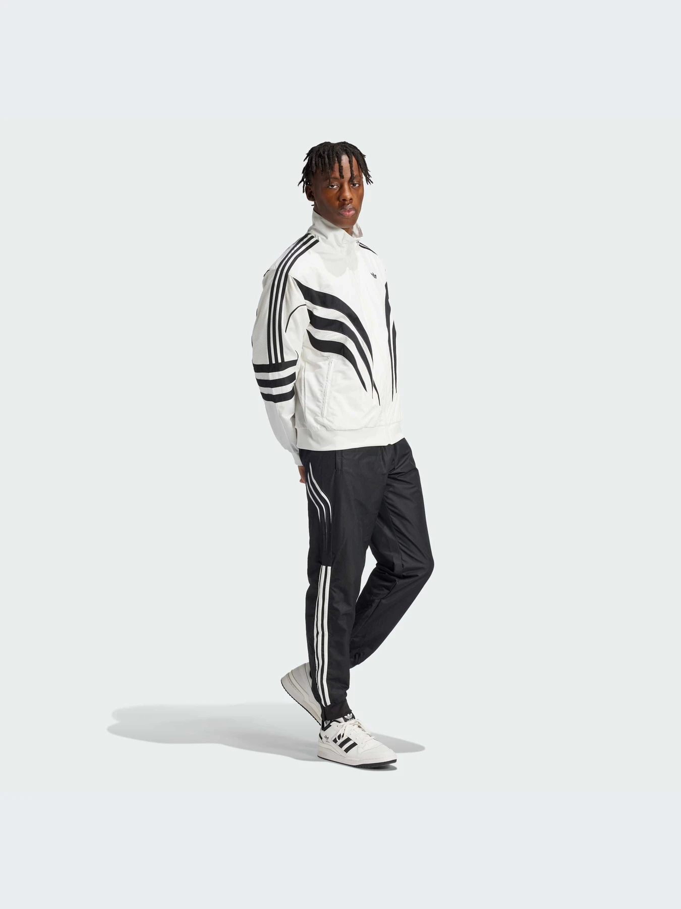 Худи и свитшоты Adidas модель IX6724-KZ Худи и свитшоты Adidas модель IX6724-KZ Фото