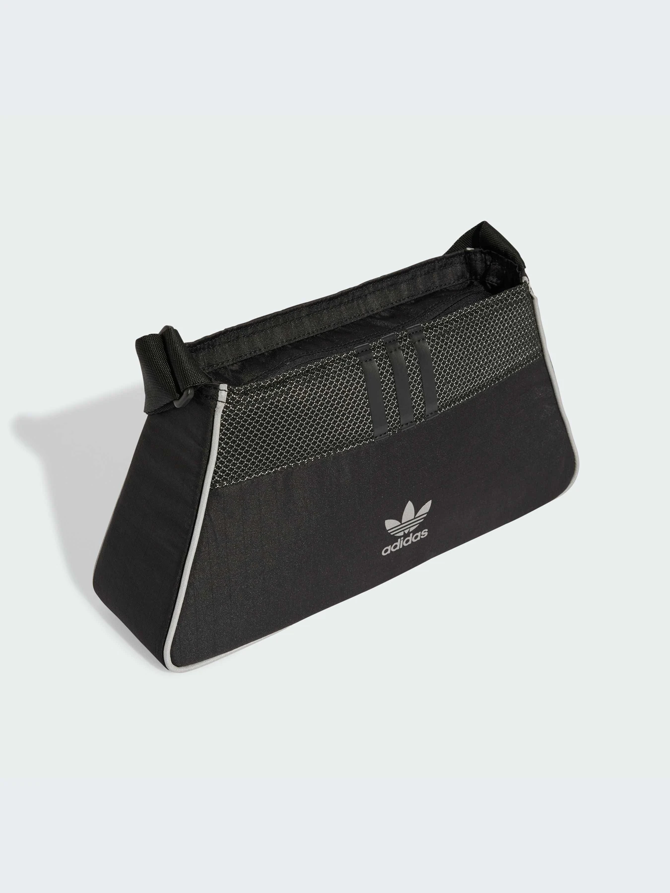 Сумки Adidas модель IW8621-KZ Сумки Adidas модель IW8621-KZ Фото