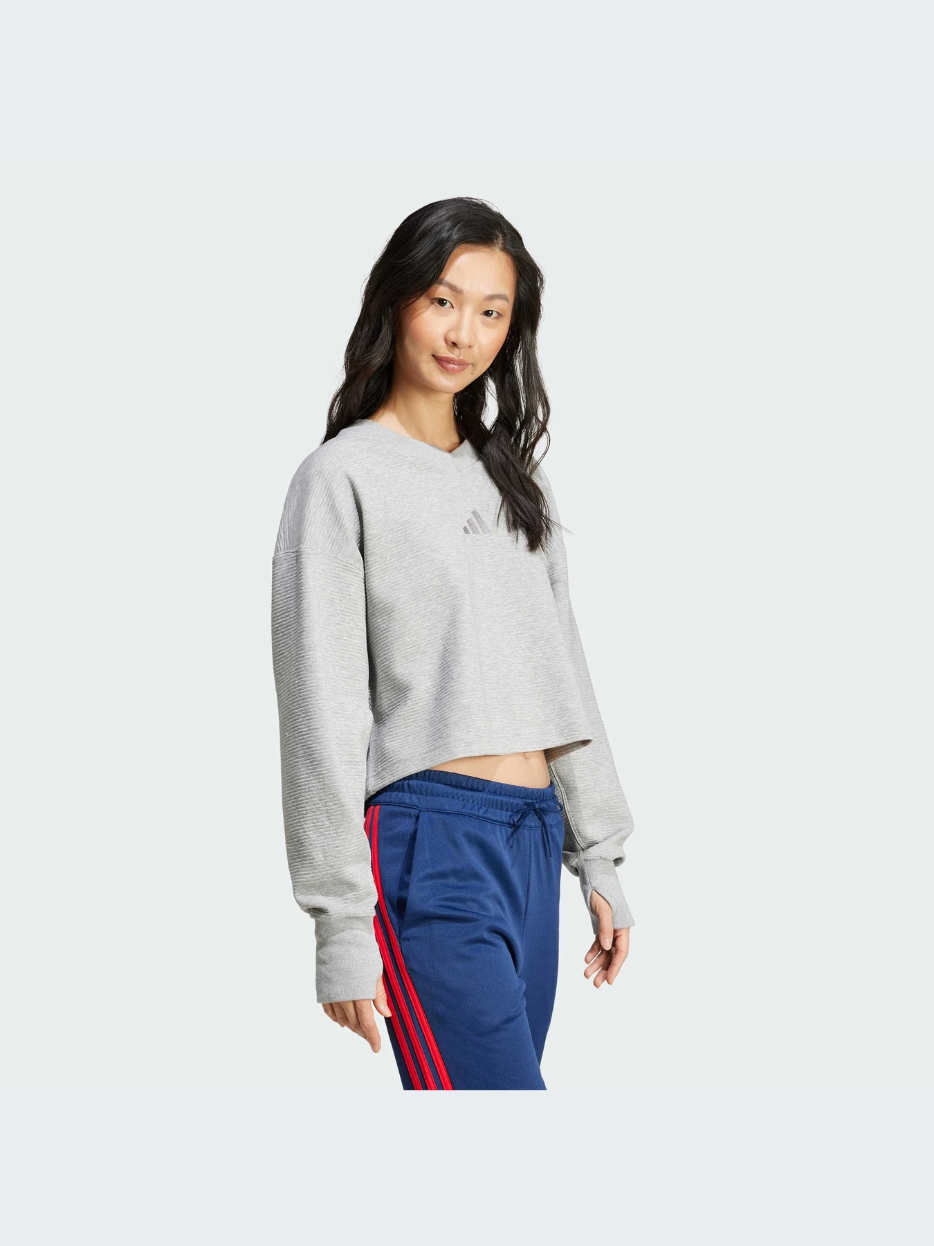Худи и свитшоты Adidas модель IY6829-KZ Худи и свитшоты Adidas модель IY6829-KZ Фото