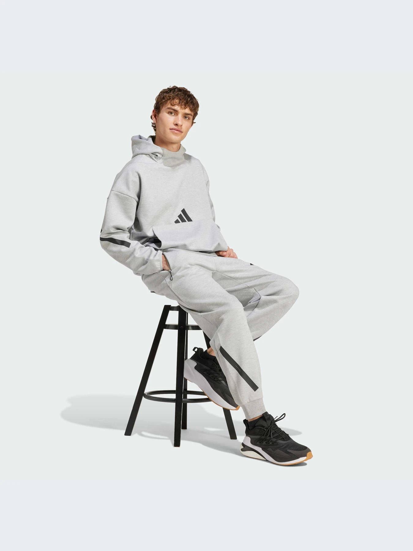 Брюки Adidas ZNE модель JF2446-KZ Брюки Adidas ZNE модель JF2446-KZ Фото